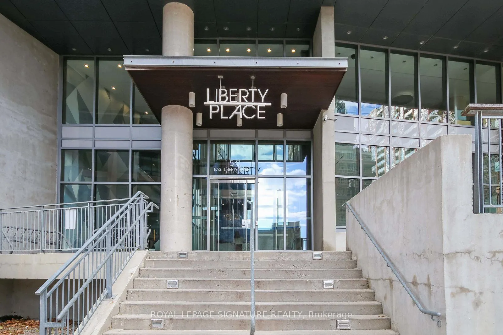 150 East Liberty Street, #2112
