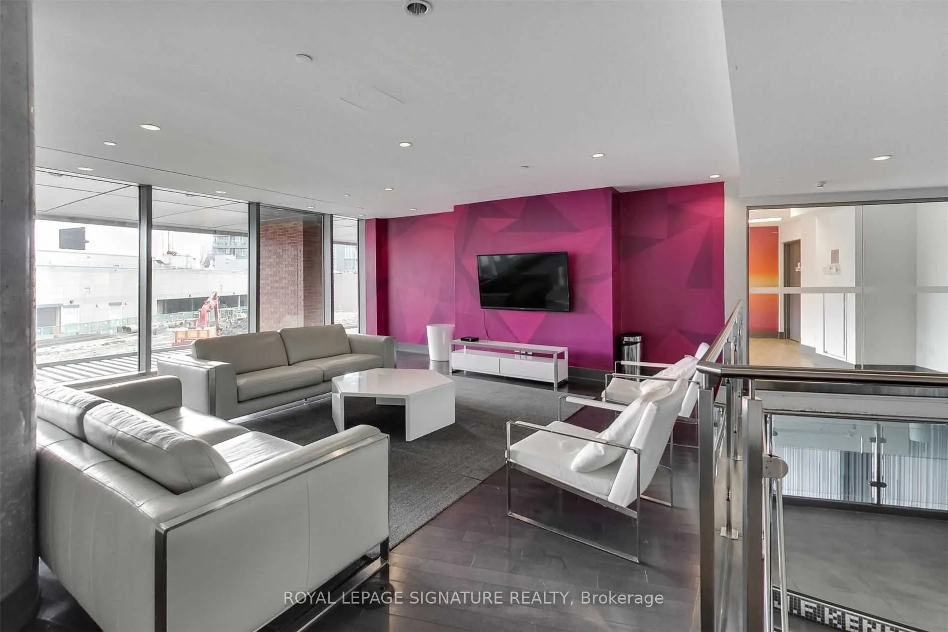 150 East Liberty Street, #2112