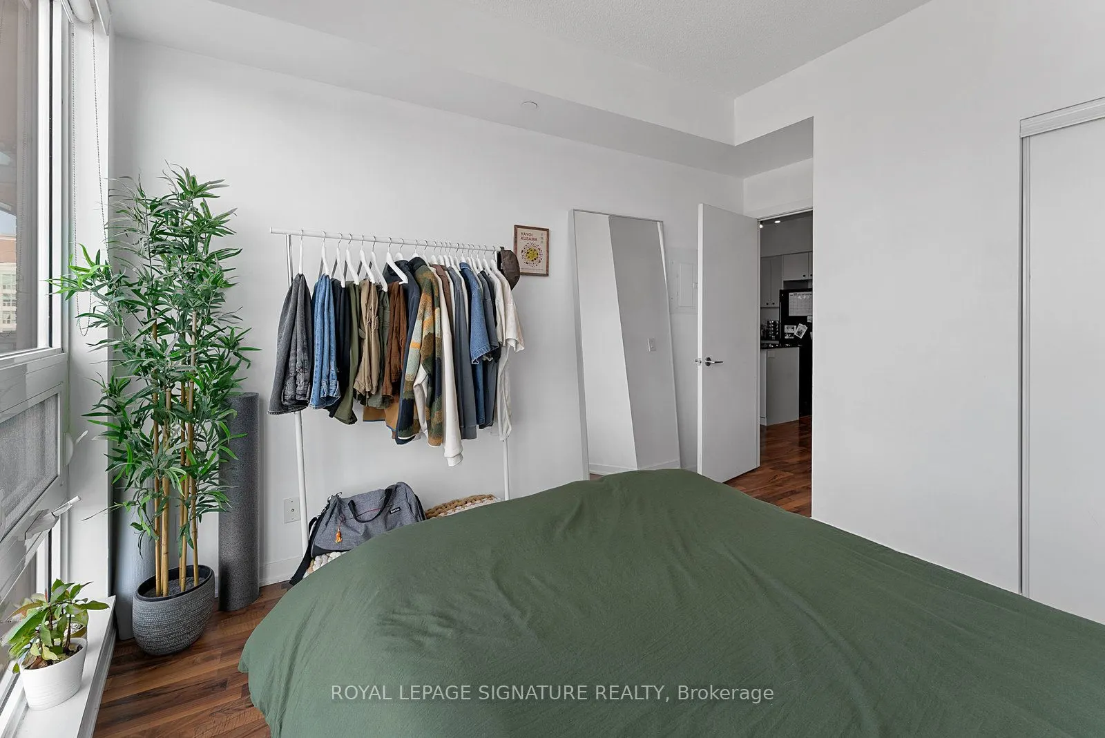 150 East Liberty Street, #2112