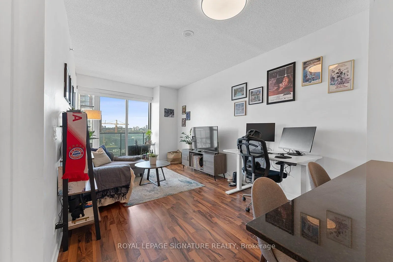 150 East Liberty Street, #2112