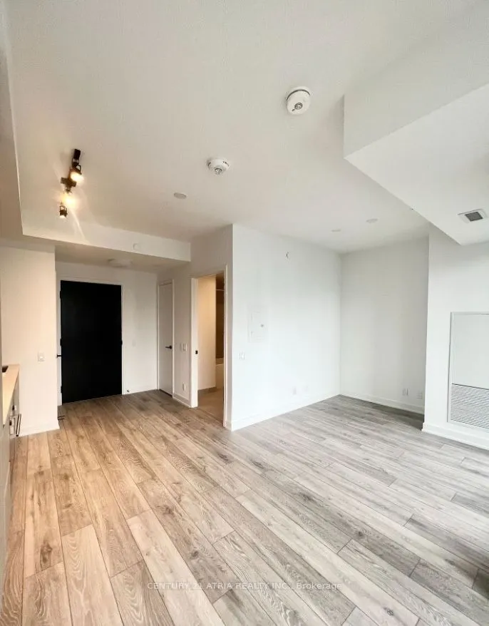 108 Peter Street, #3709