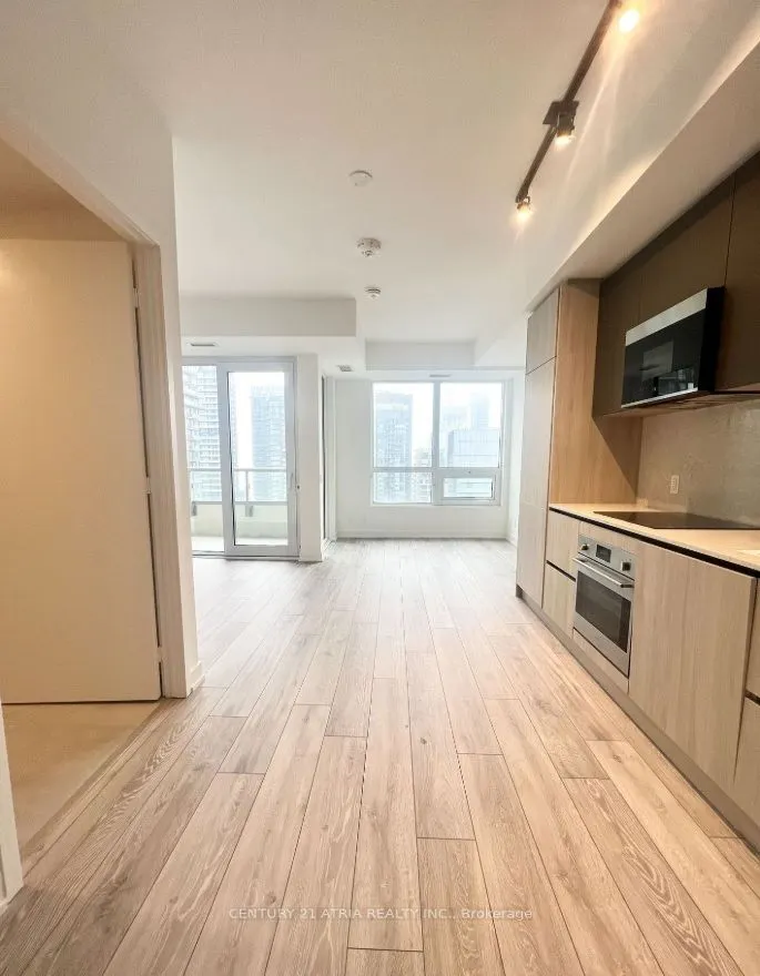 108 Peter Street, #3709
