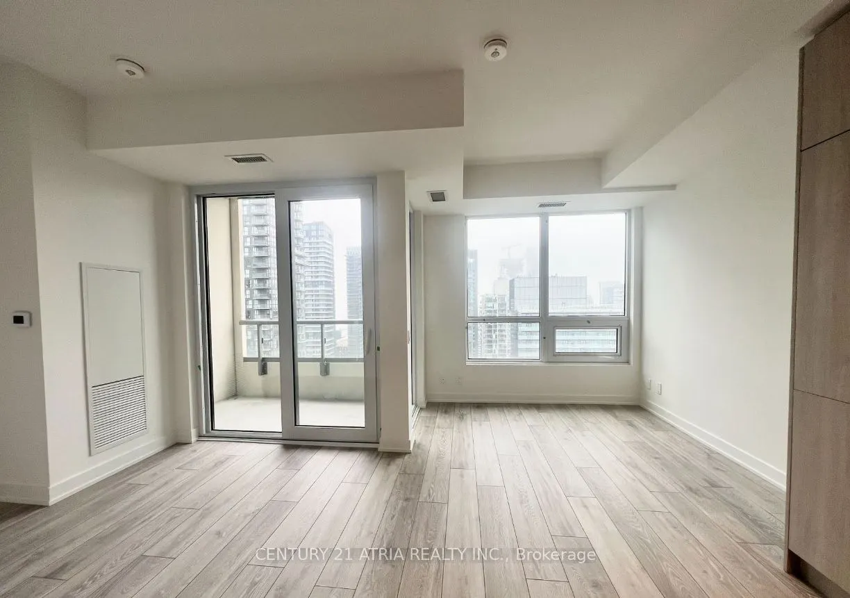 108 Peter Street, #3709