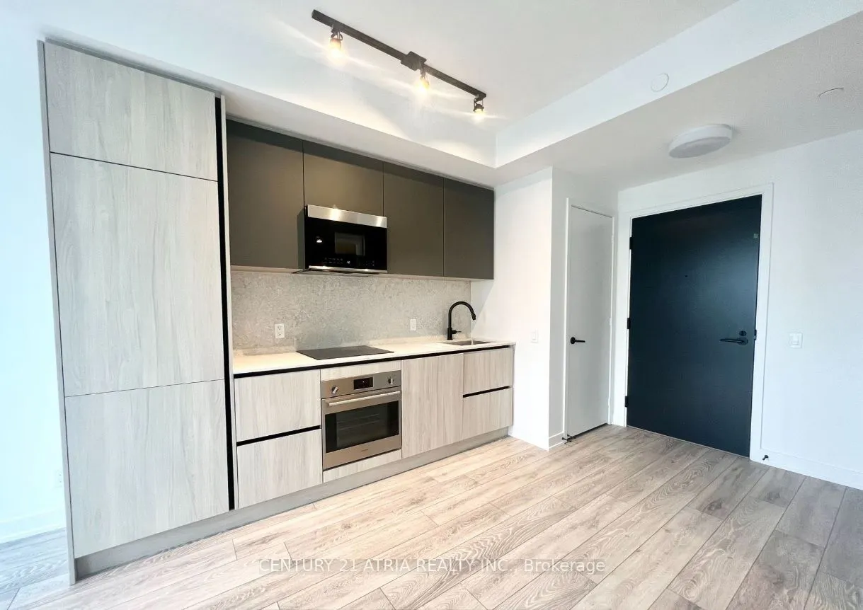 108 Peter Street, #3709