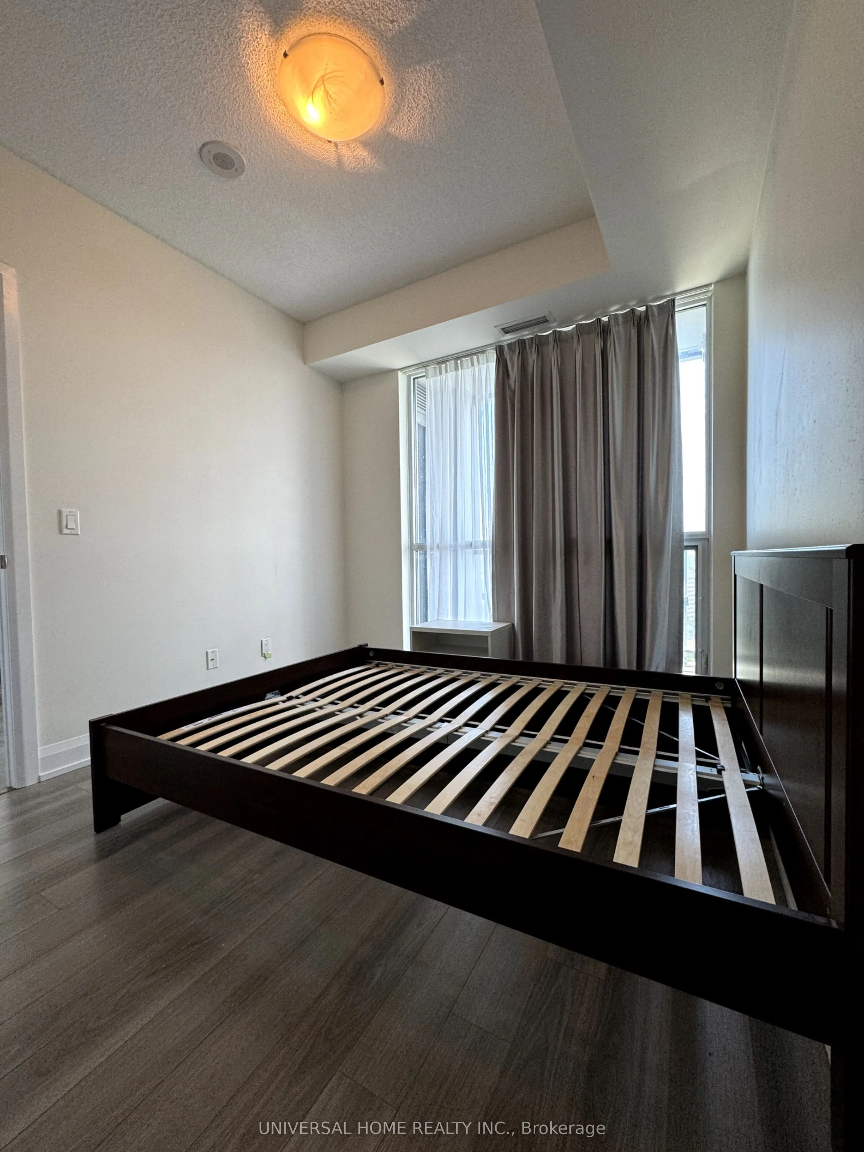 18 GRAYDON HALL Drive, #1812