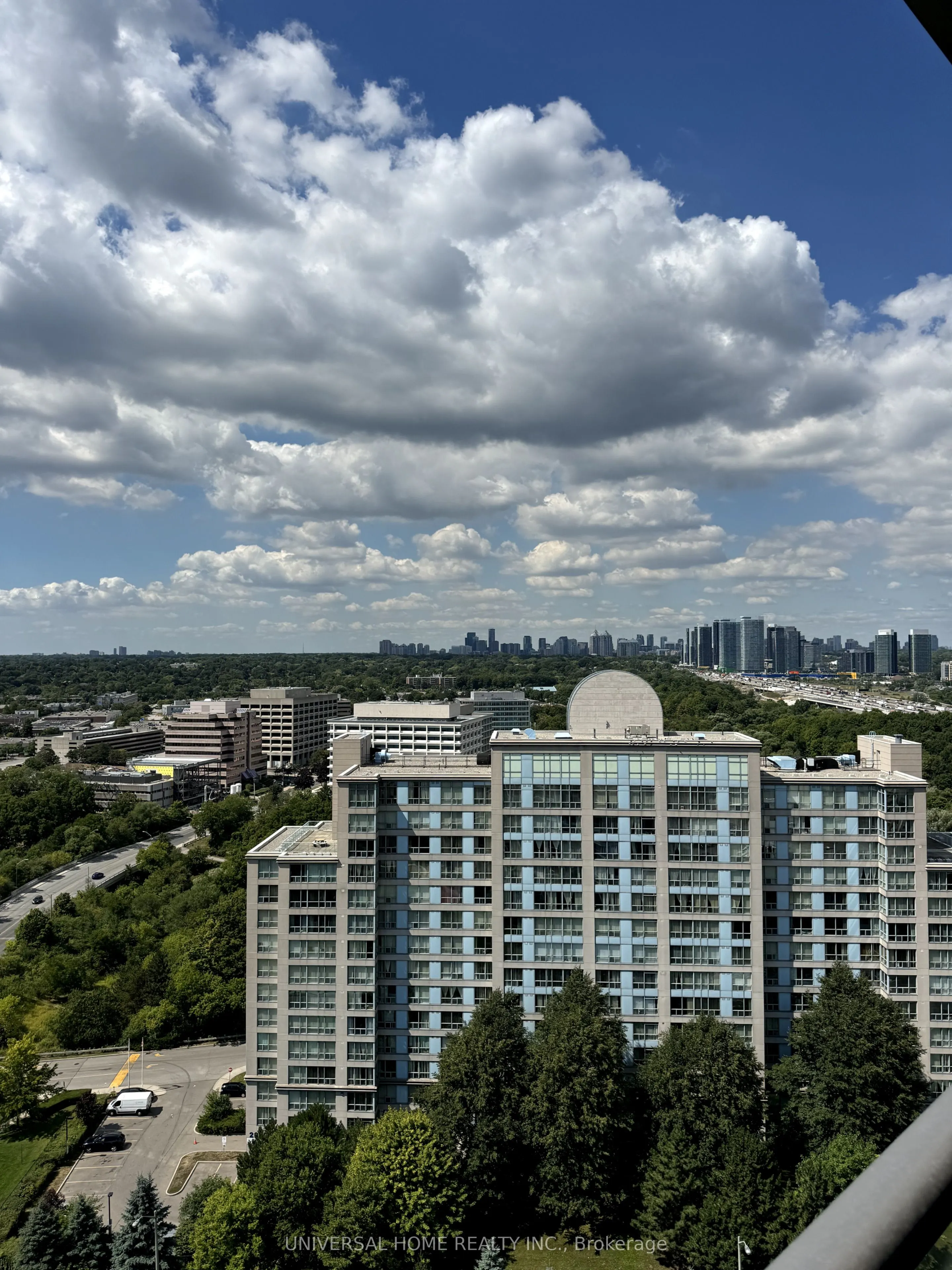 18 GRAYDON HALL Drive, #1812