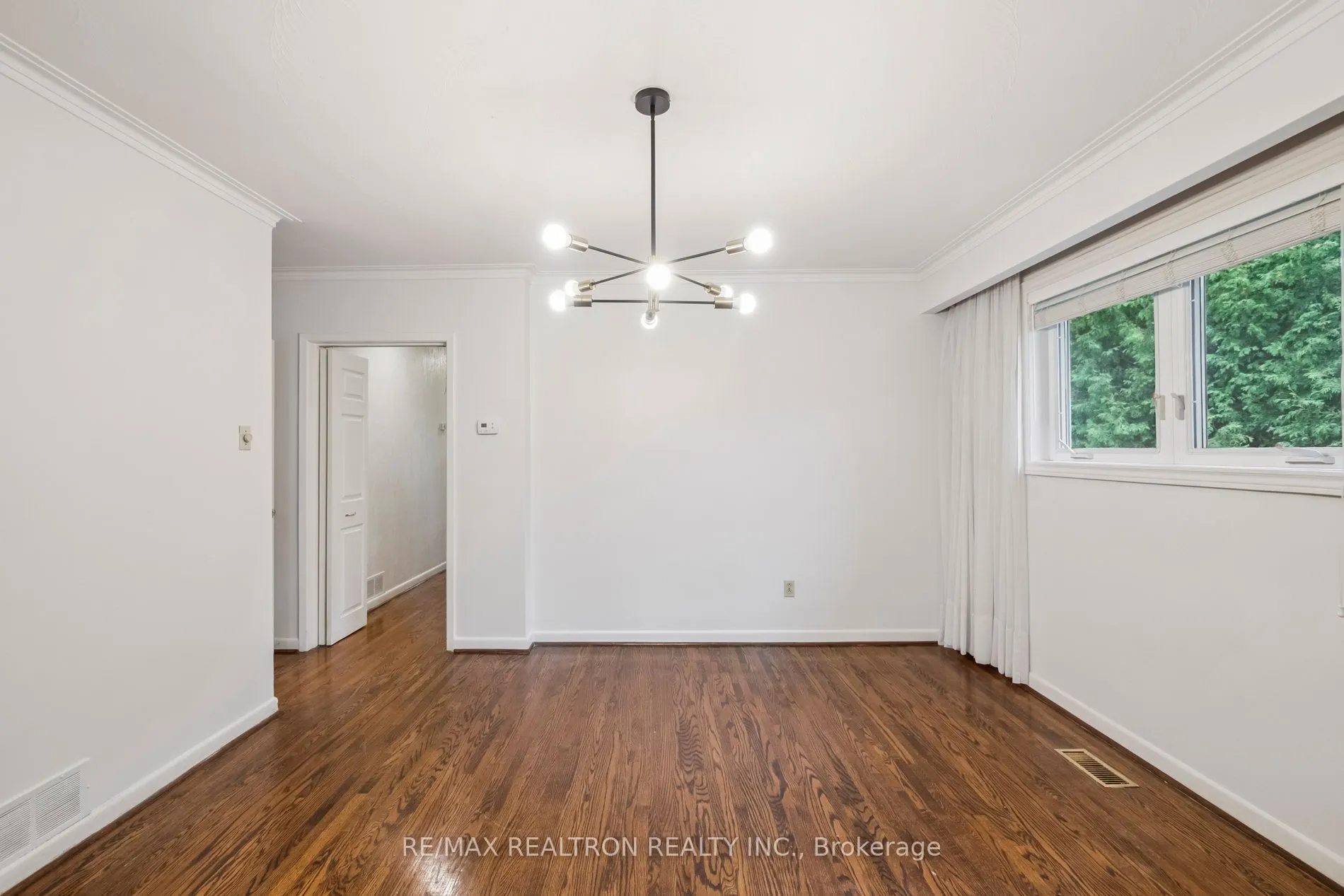40 Marathon Crescent