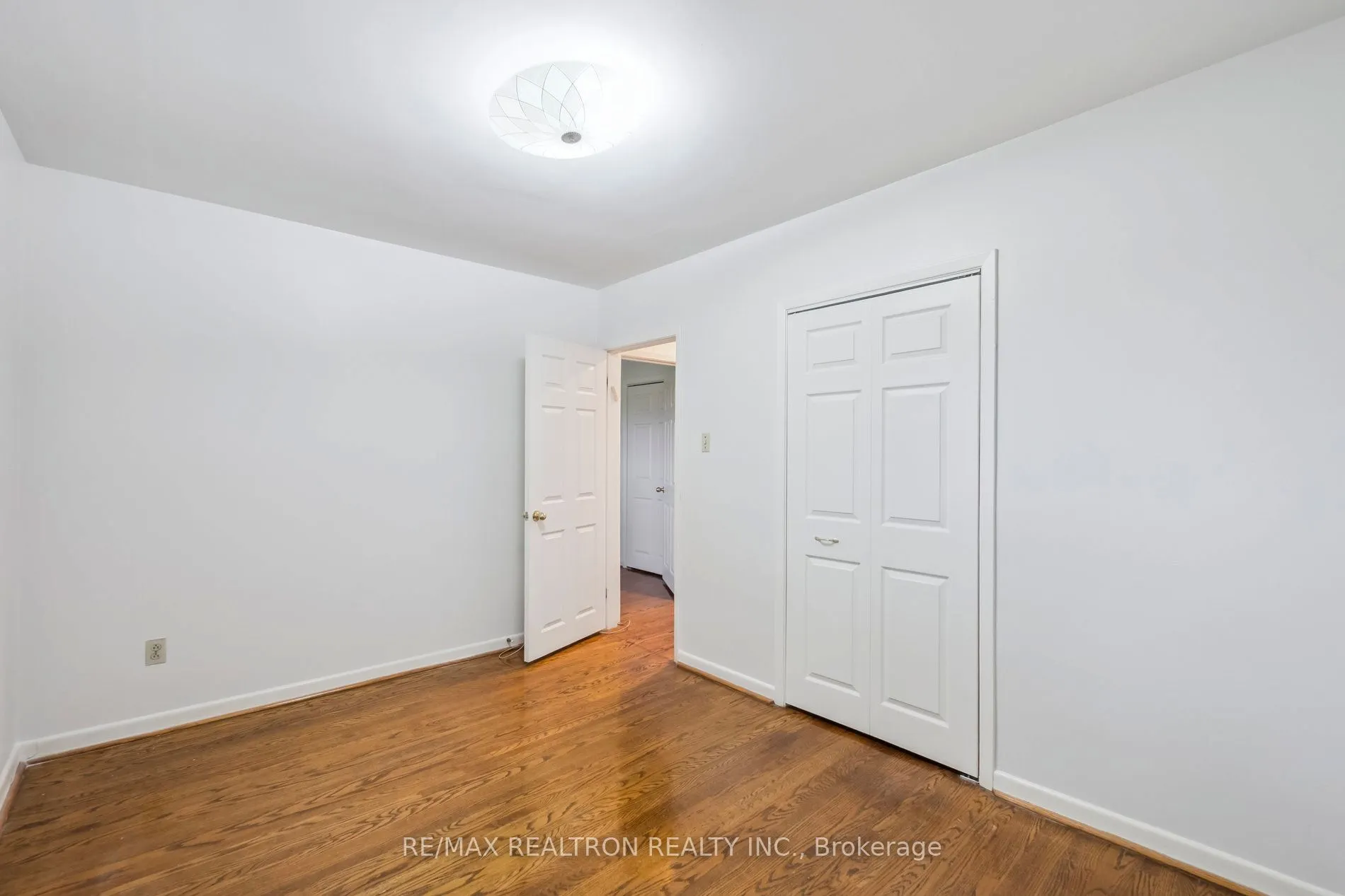 40 Marathon Crescent