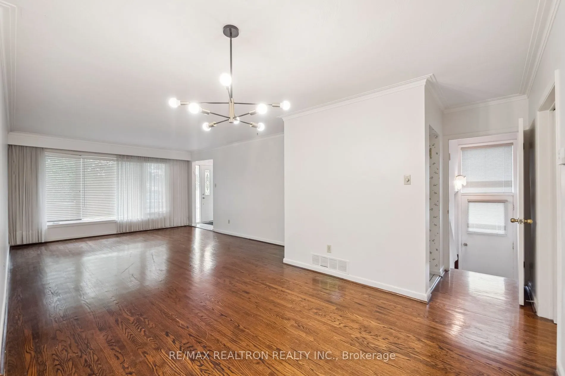 40 Marathon Crescent