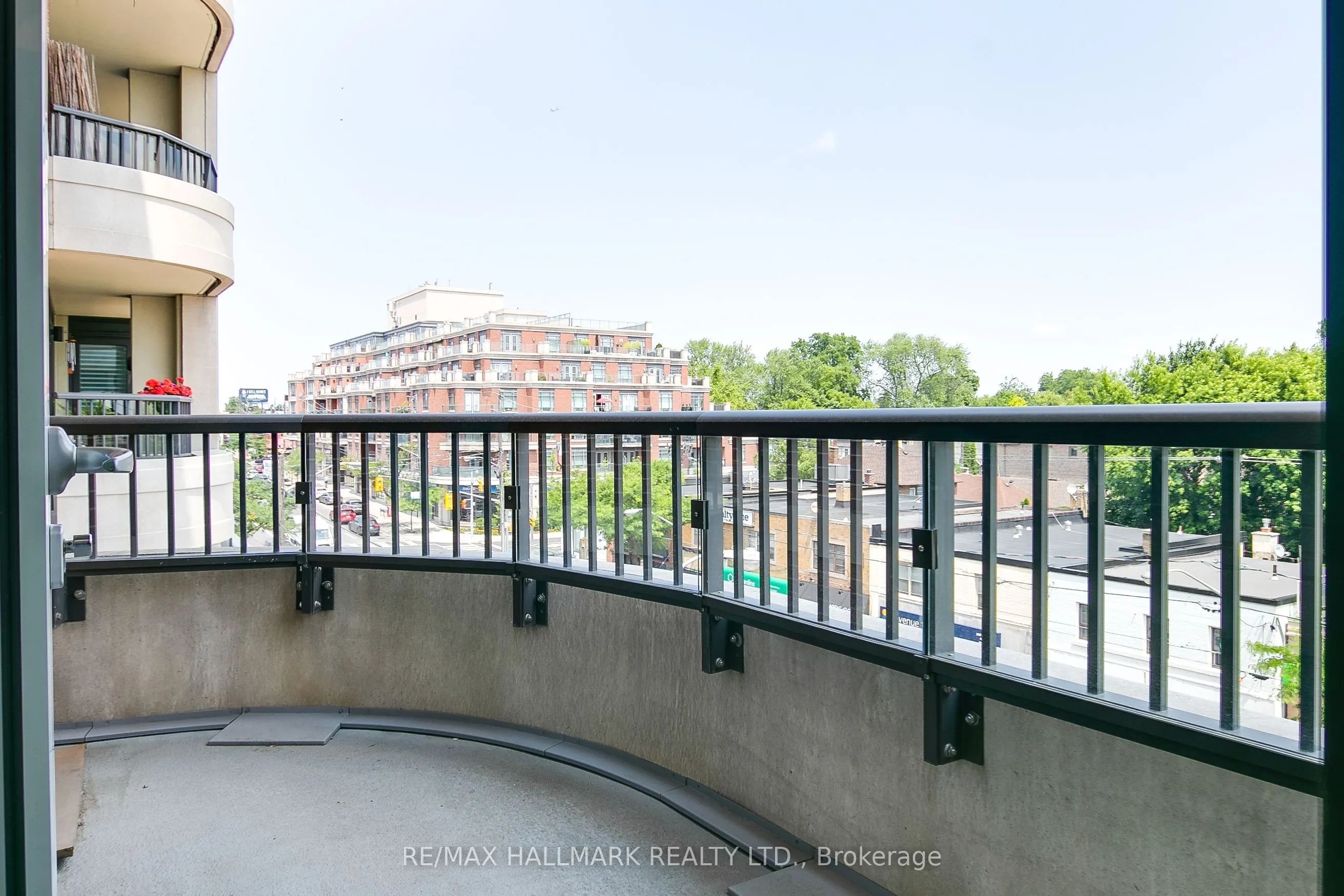 1700 Avenue Road, #406