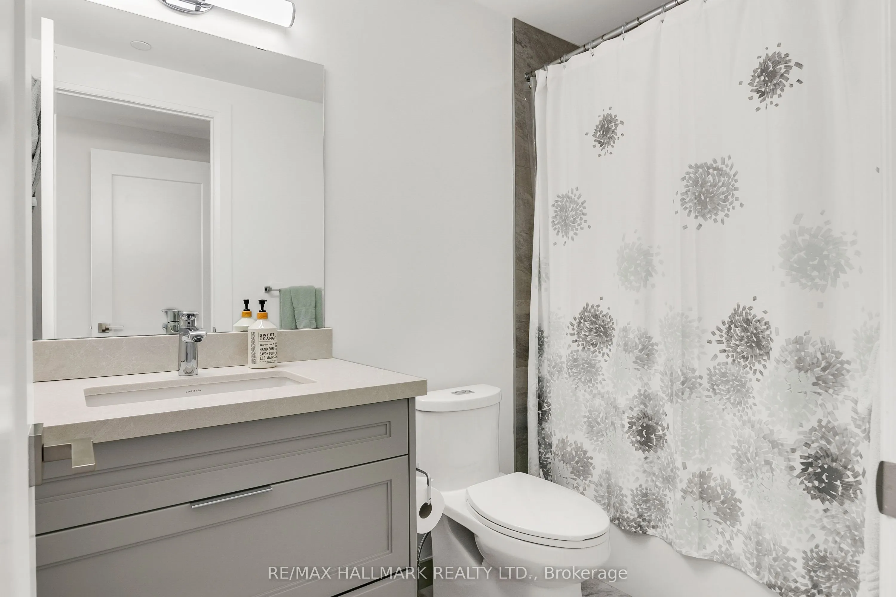 1700 Avenue Road, #406