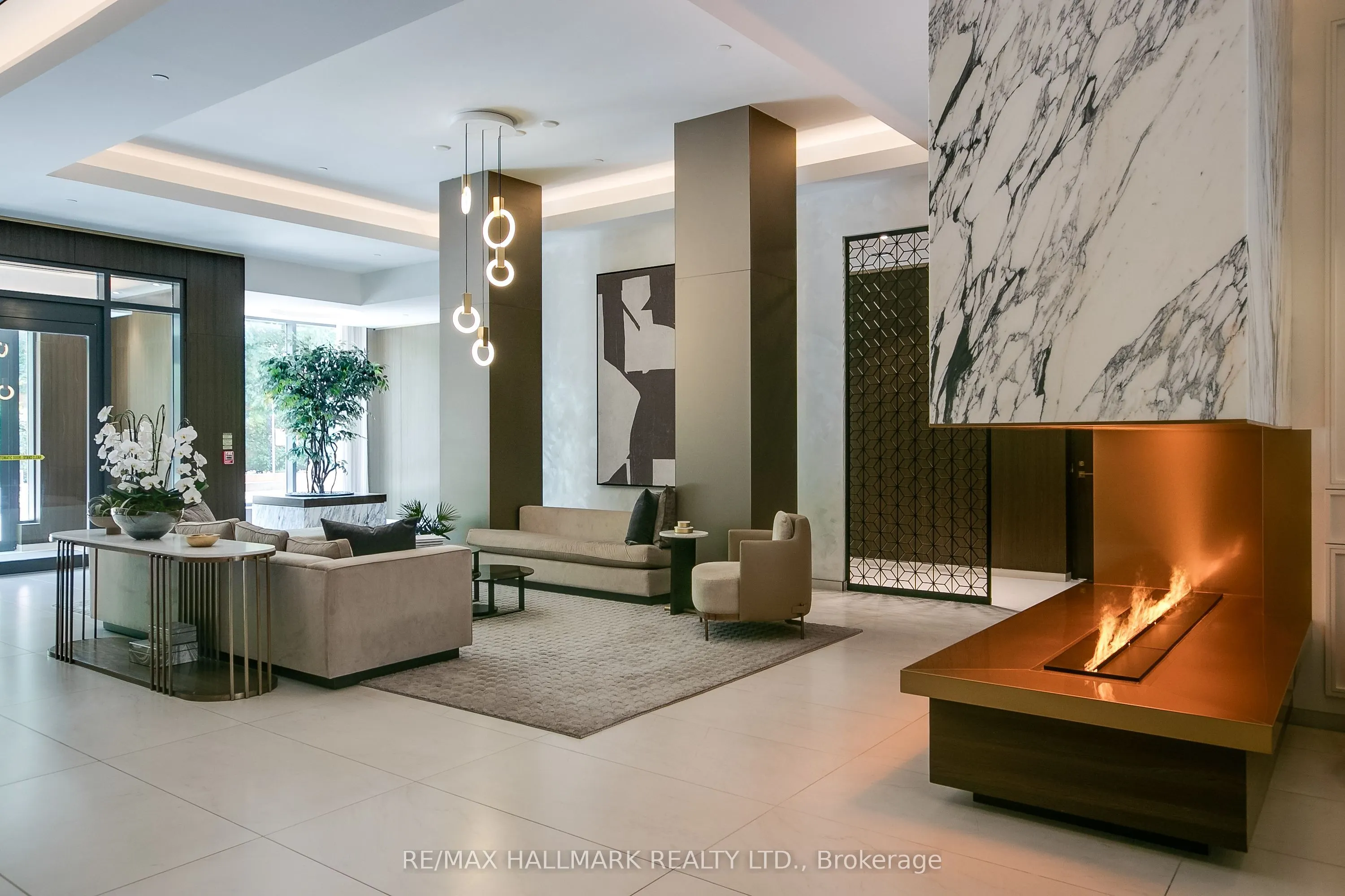 1700 Avenue Road, #406