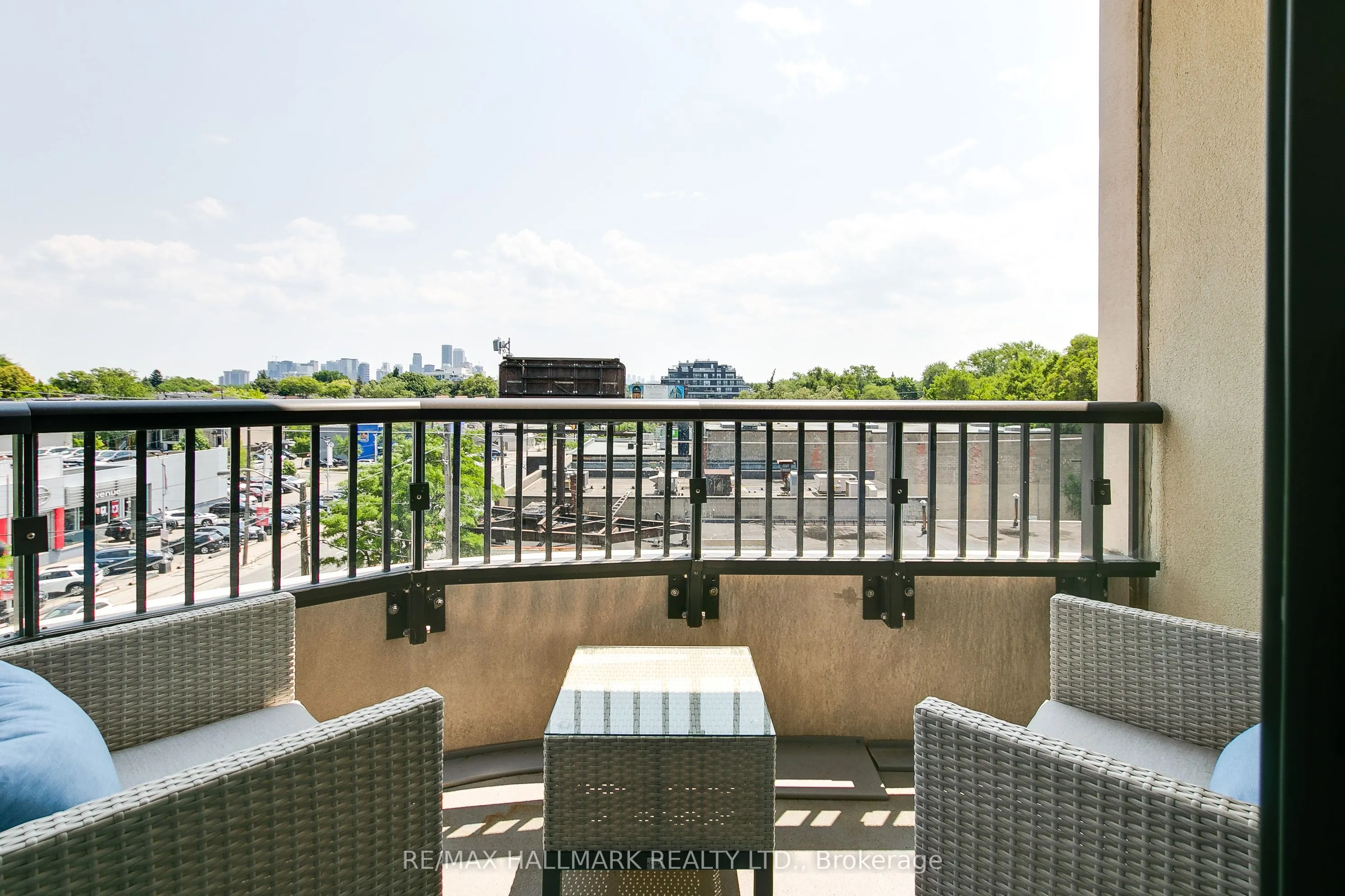 1700 Avenue Road, #406