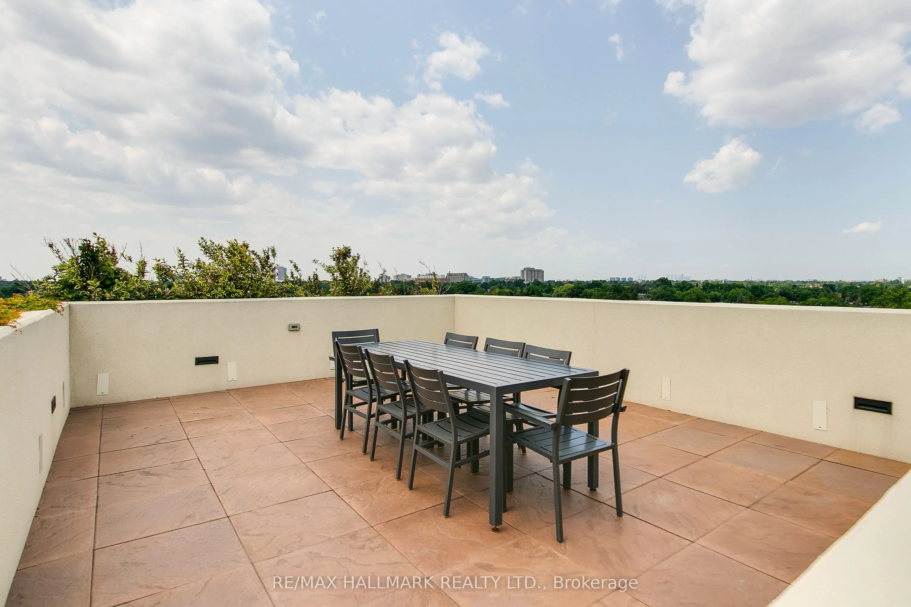 1700 Avenue Road, #406