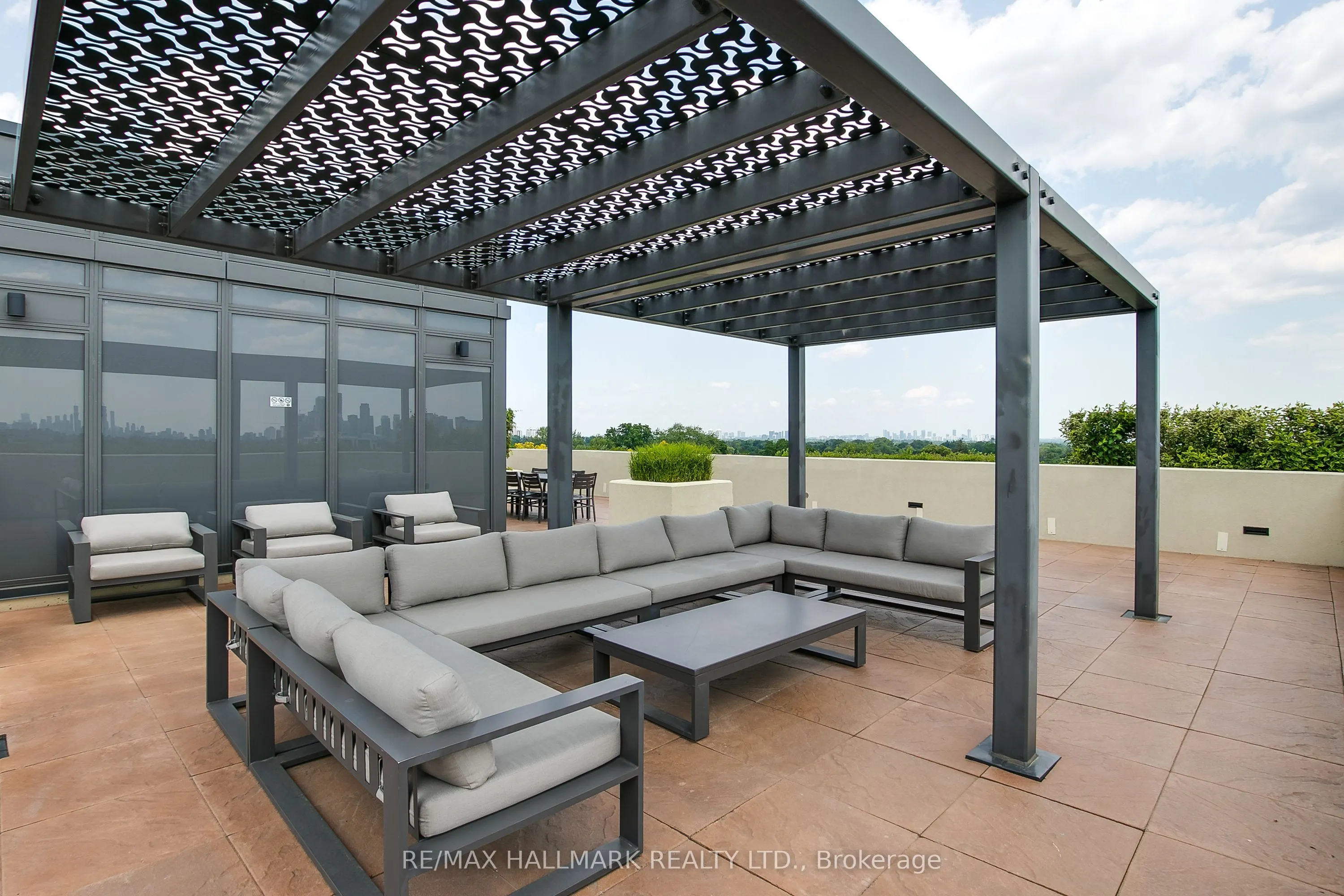 1700 Avenue Road, #406