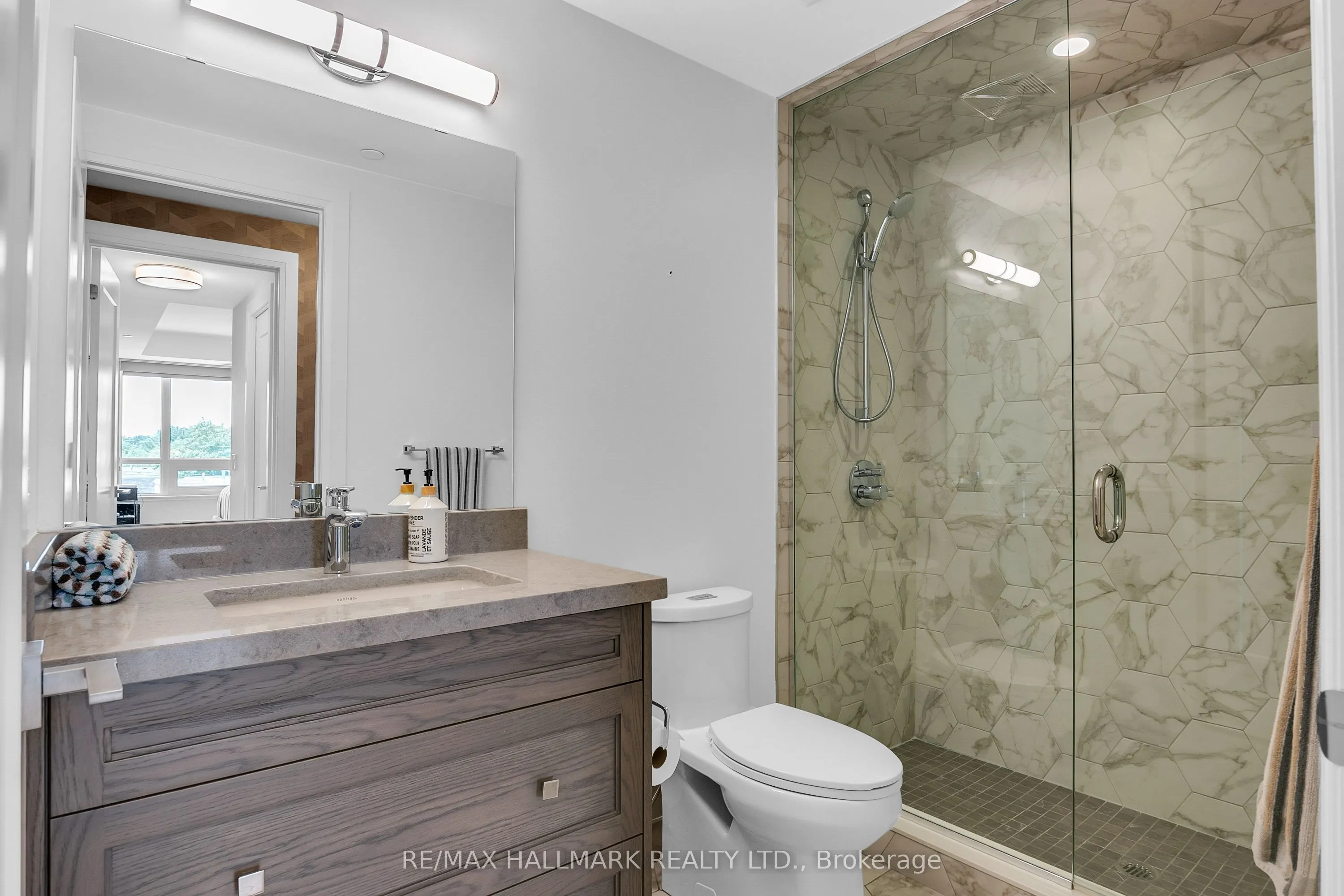1700 Avenue Road, #406