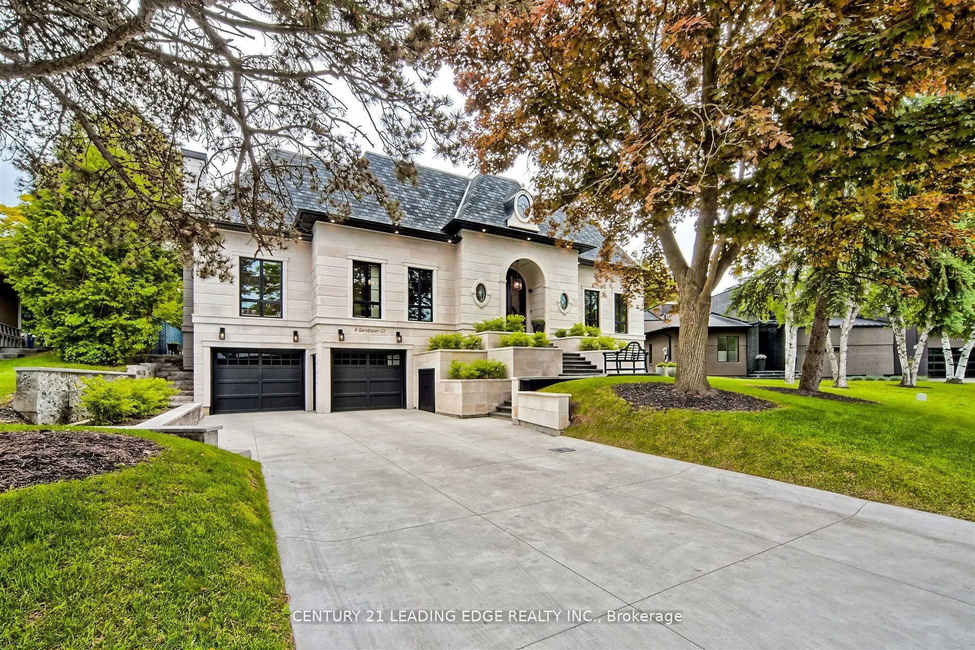 9 Sandpiper Court