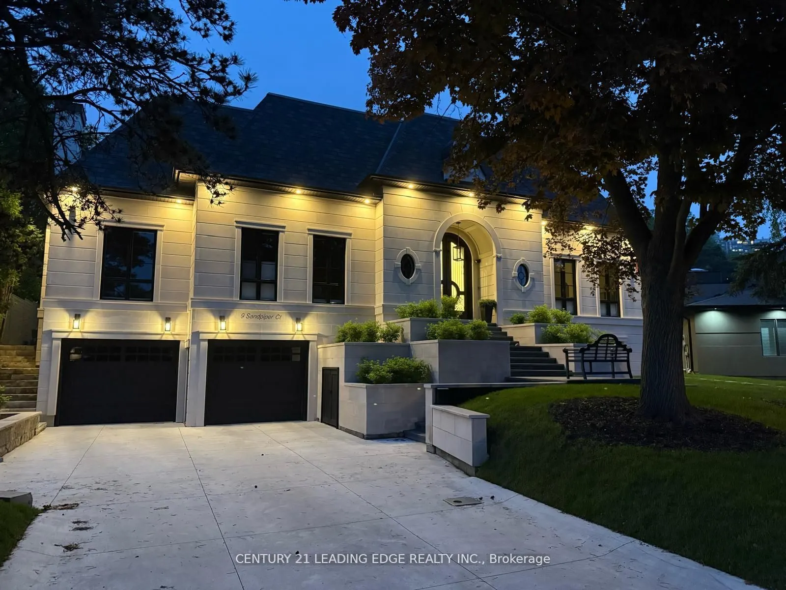 9 Sandpiper Court