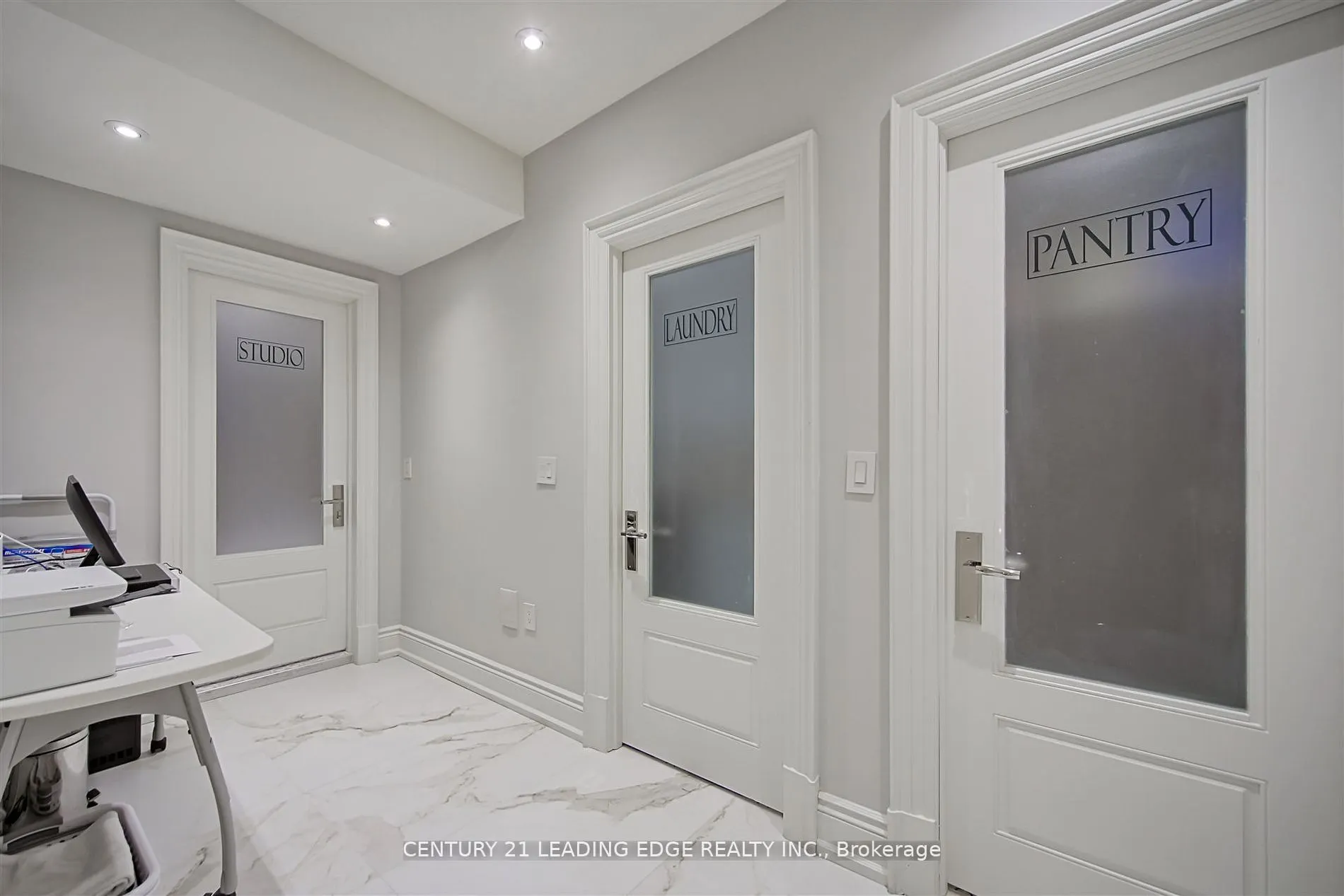 9 Sandpiper Court