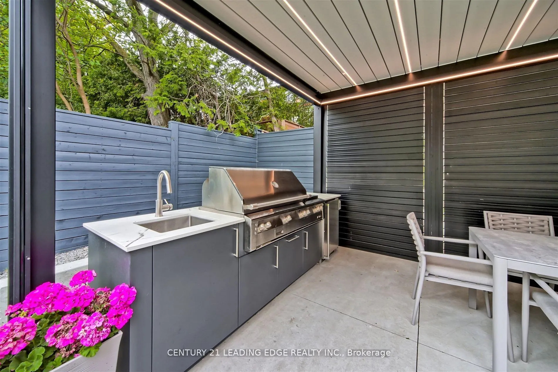 9 Sandpiper Court