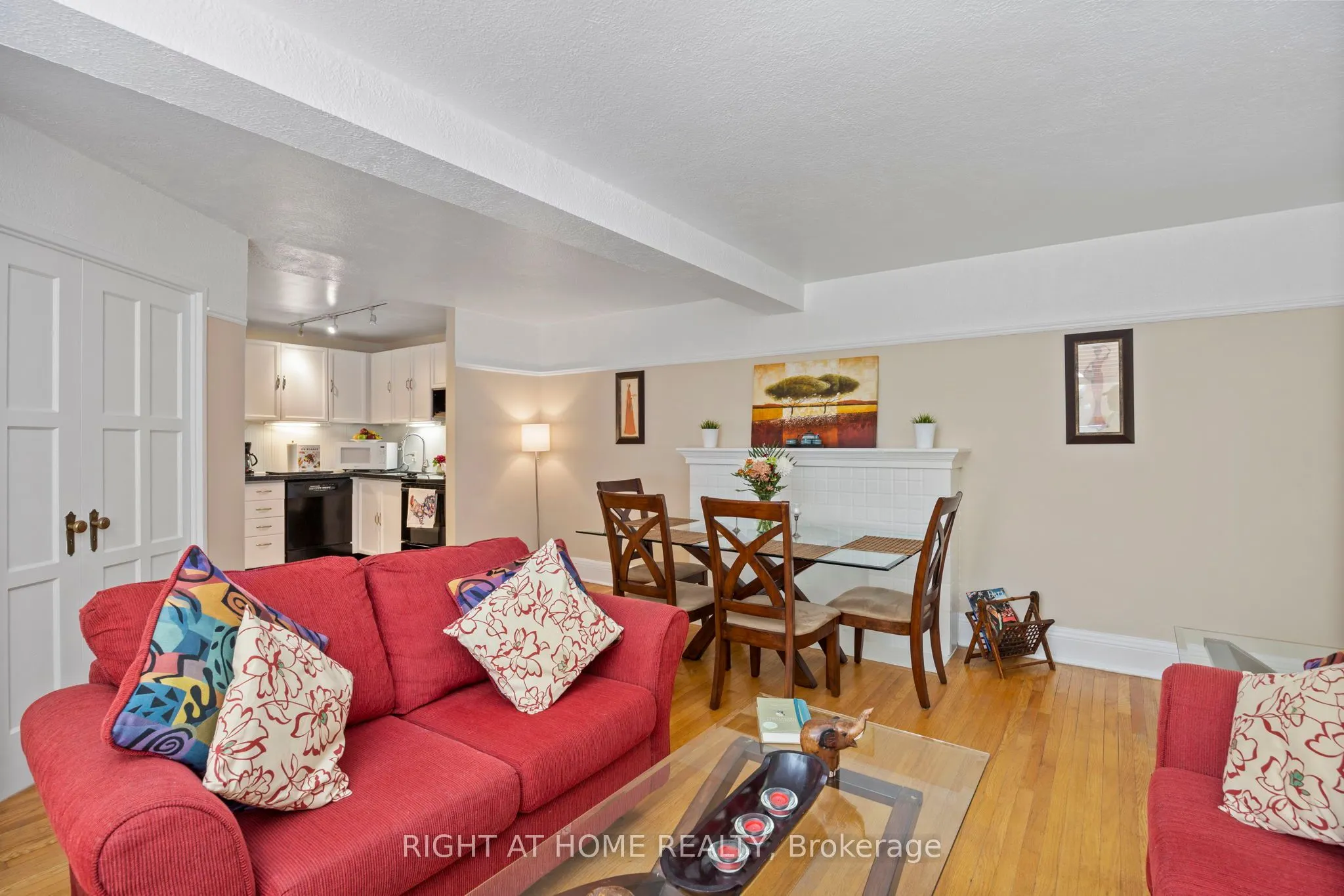 100 Oriole Parkway, #108