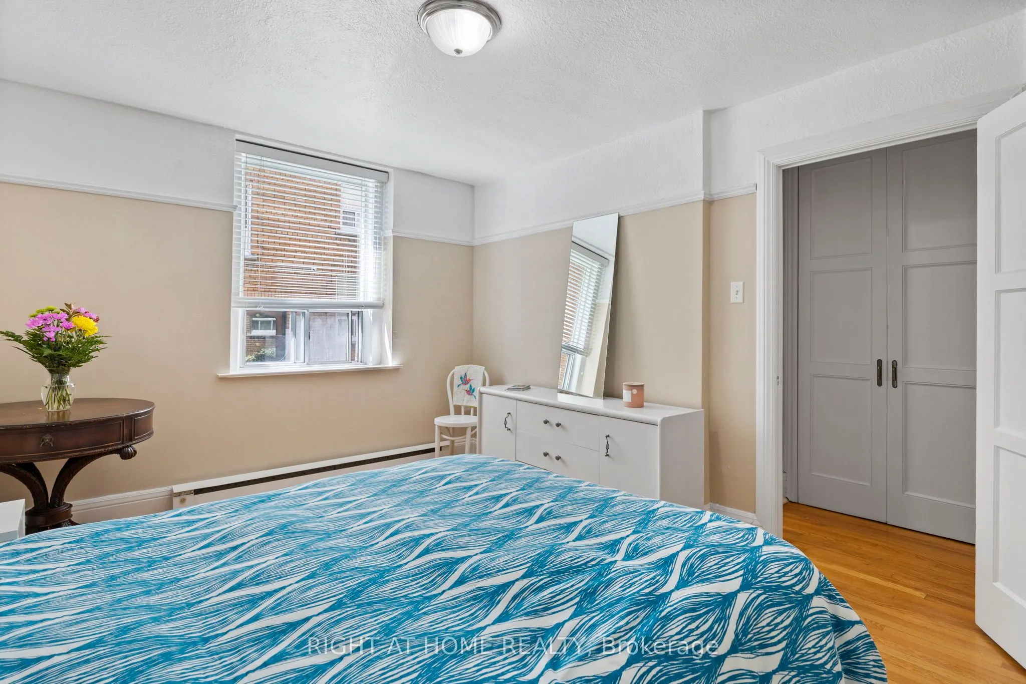 100 Oriole Parkway, #108