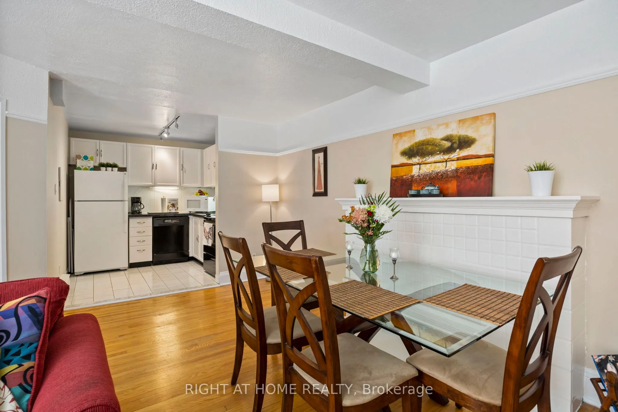 100 Oriole Parkway, #108