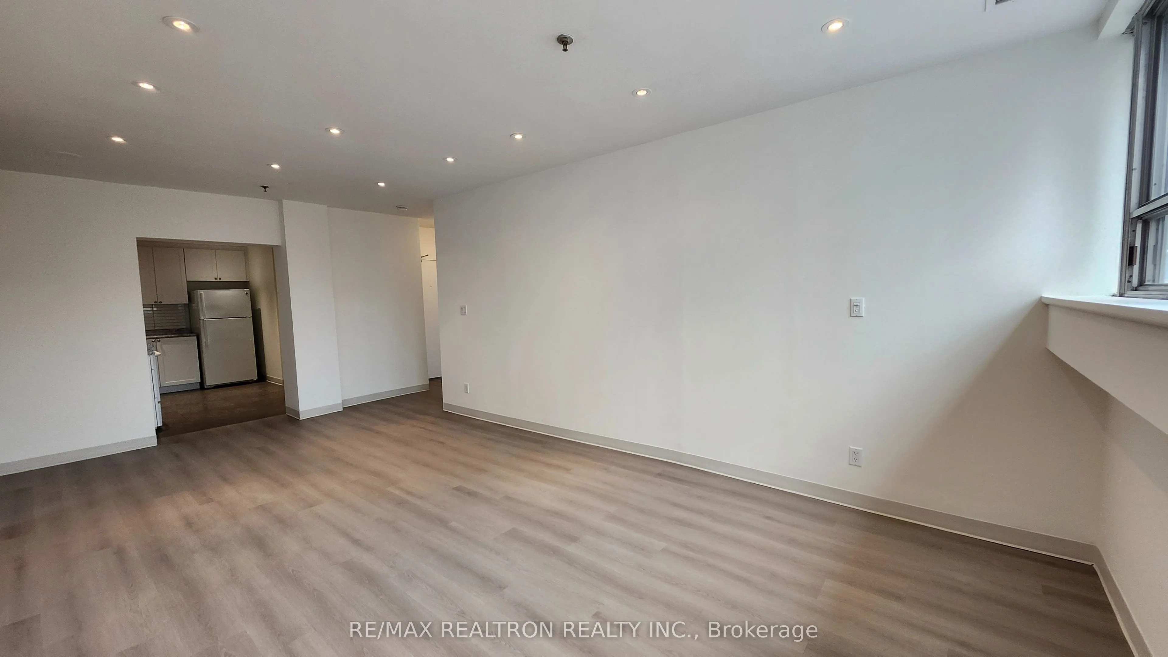 21 Vaughan Road, #205
