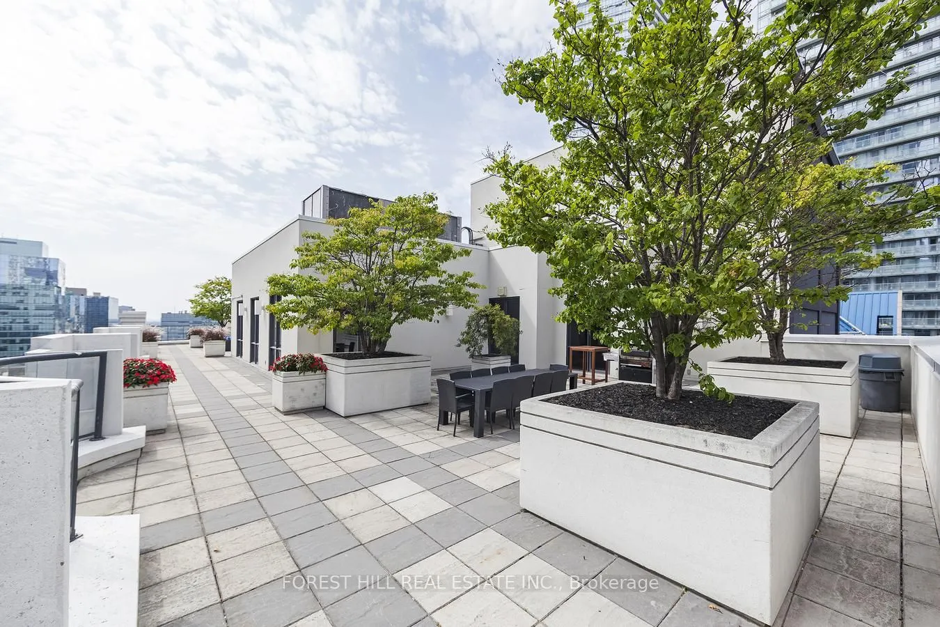 801 Bay Street, #1606