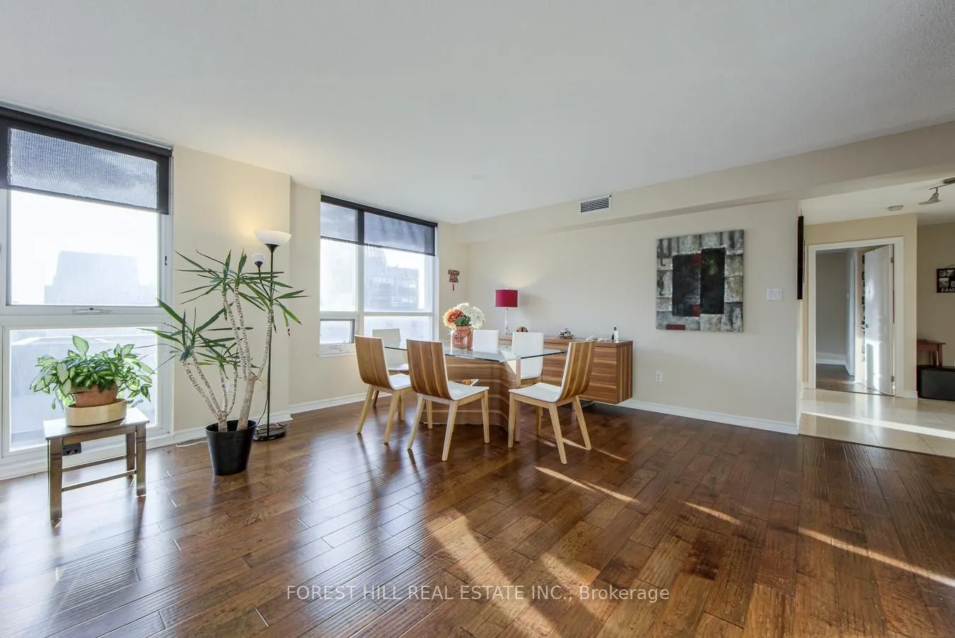 801 Bay Street, #1606