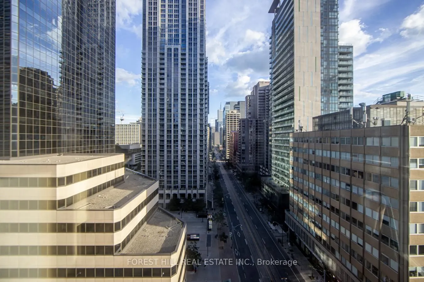 801 Bay Street, #1606