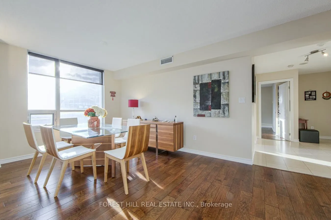801 Bay Street, #1606