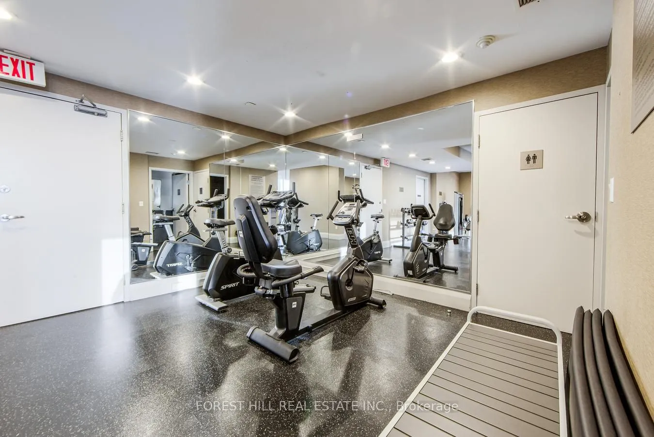 801 Bay Street, #1606