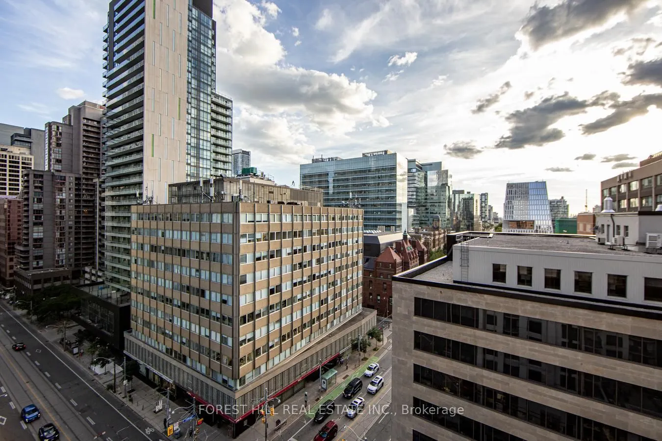 801 Bay Street, #1606