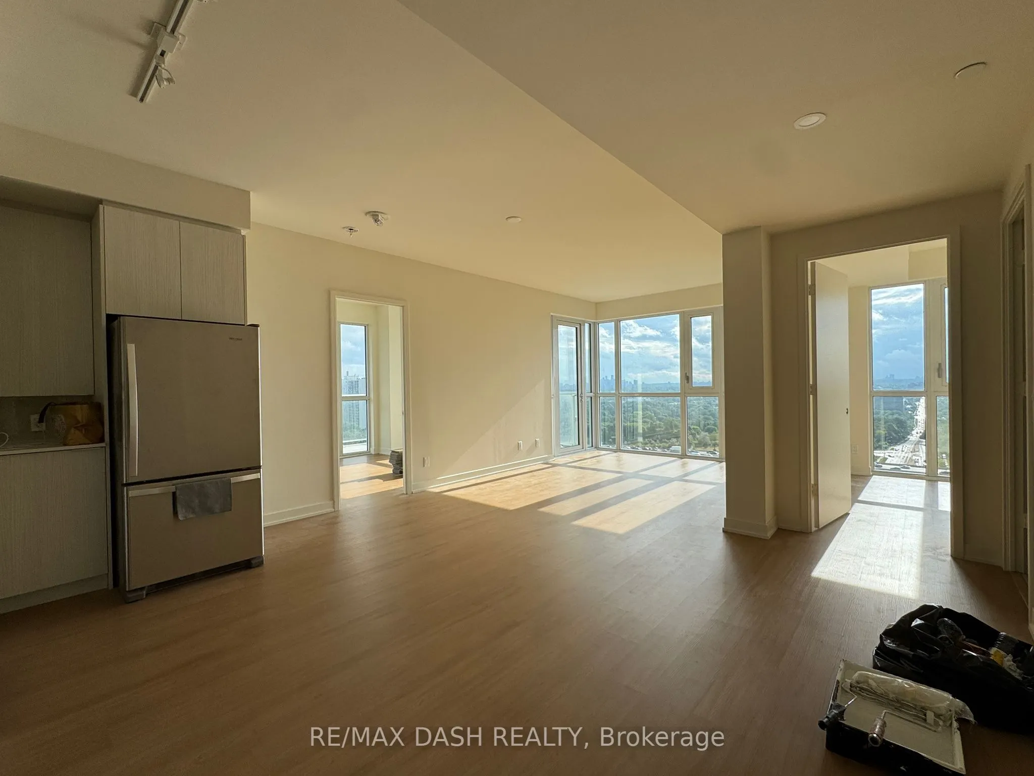 10 Deerlick Court, #1702