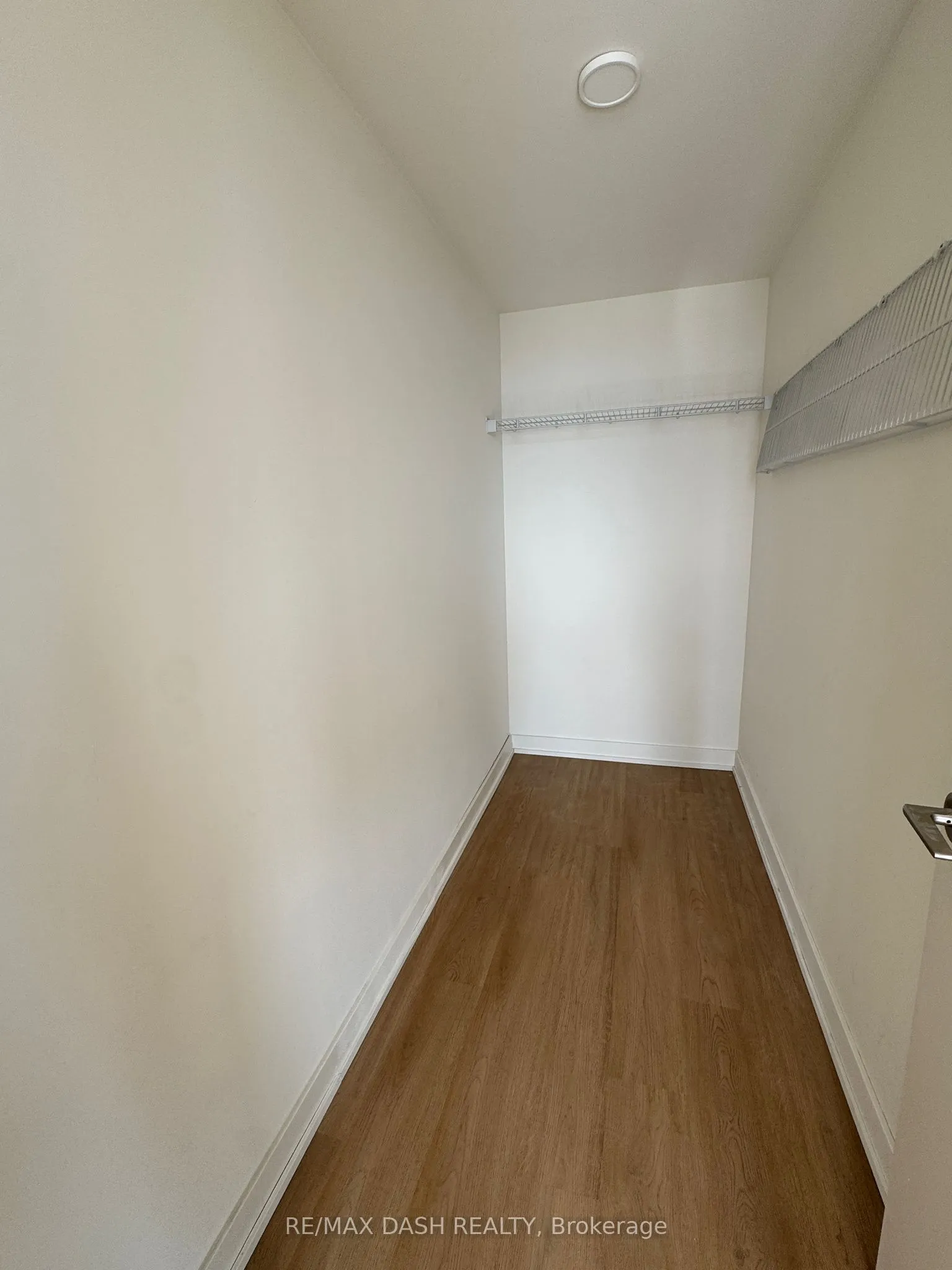 10 Deerlick Court, #1702