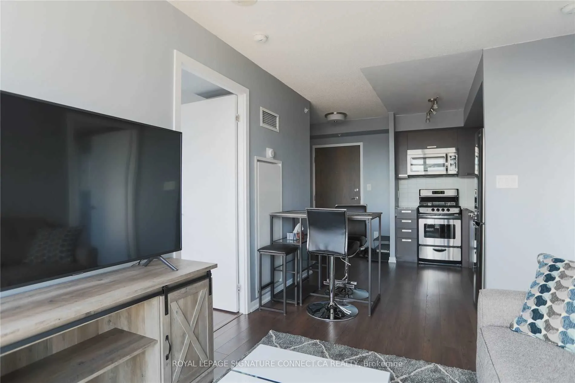 68 Abell Street, #1033