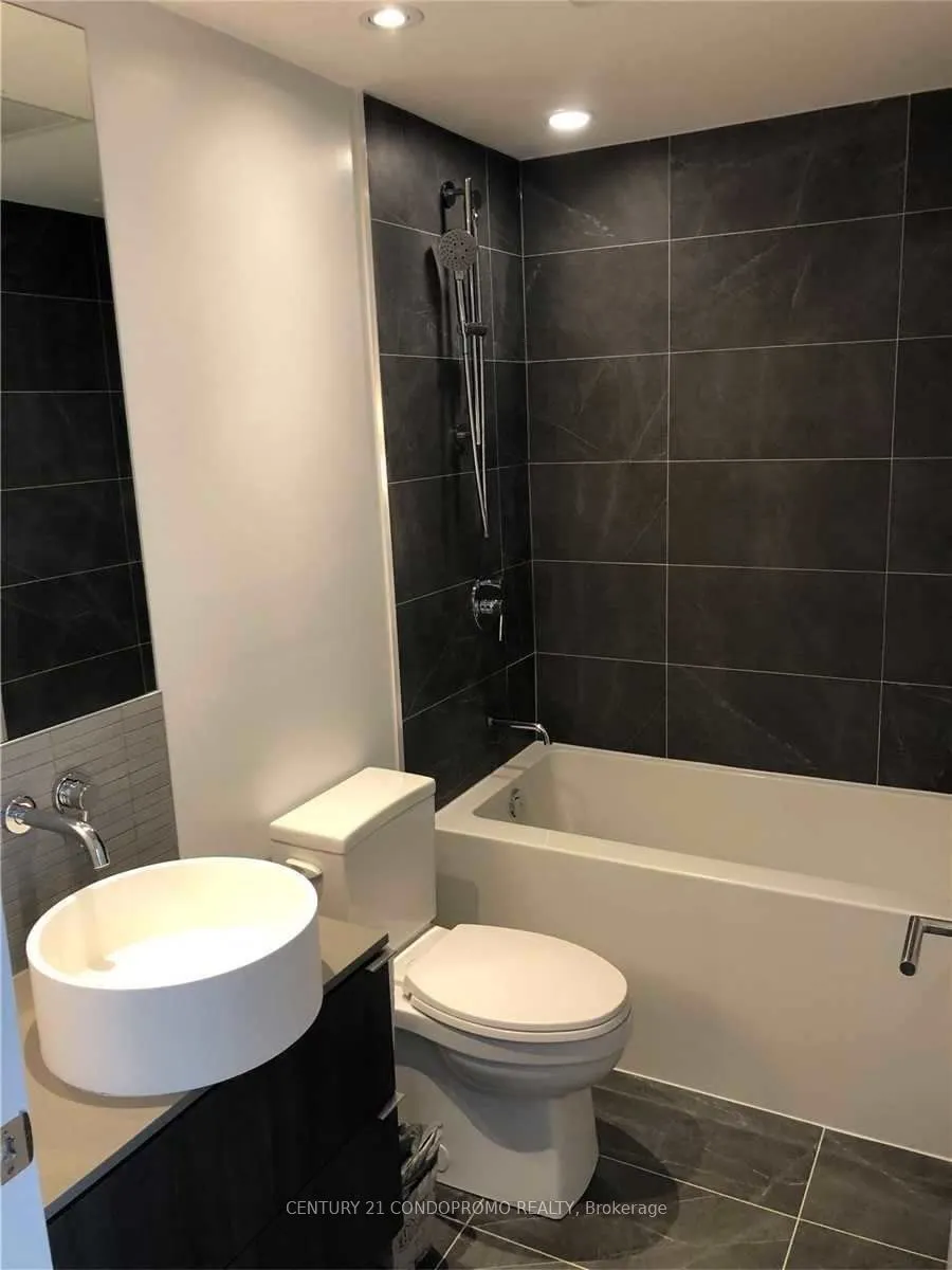 161 Roehampton Avenue, #2912