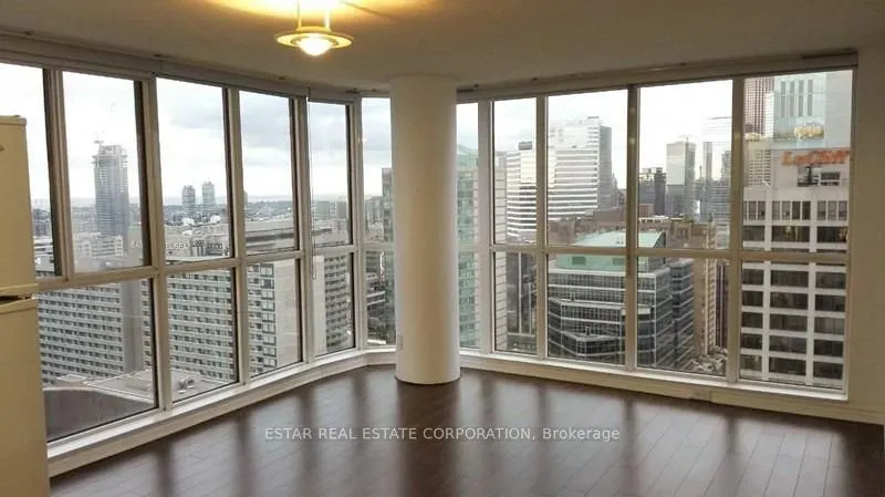 736 Bay Street, #Ph3101