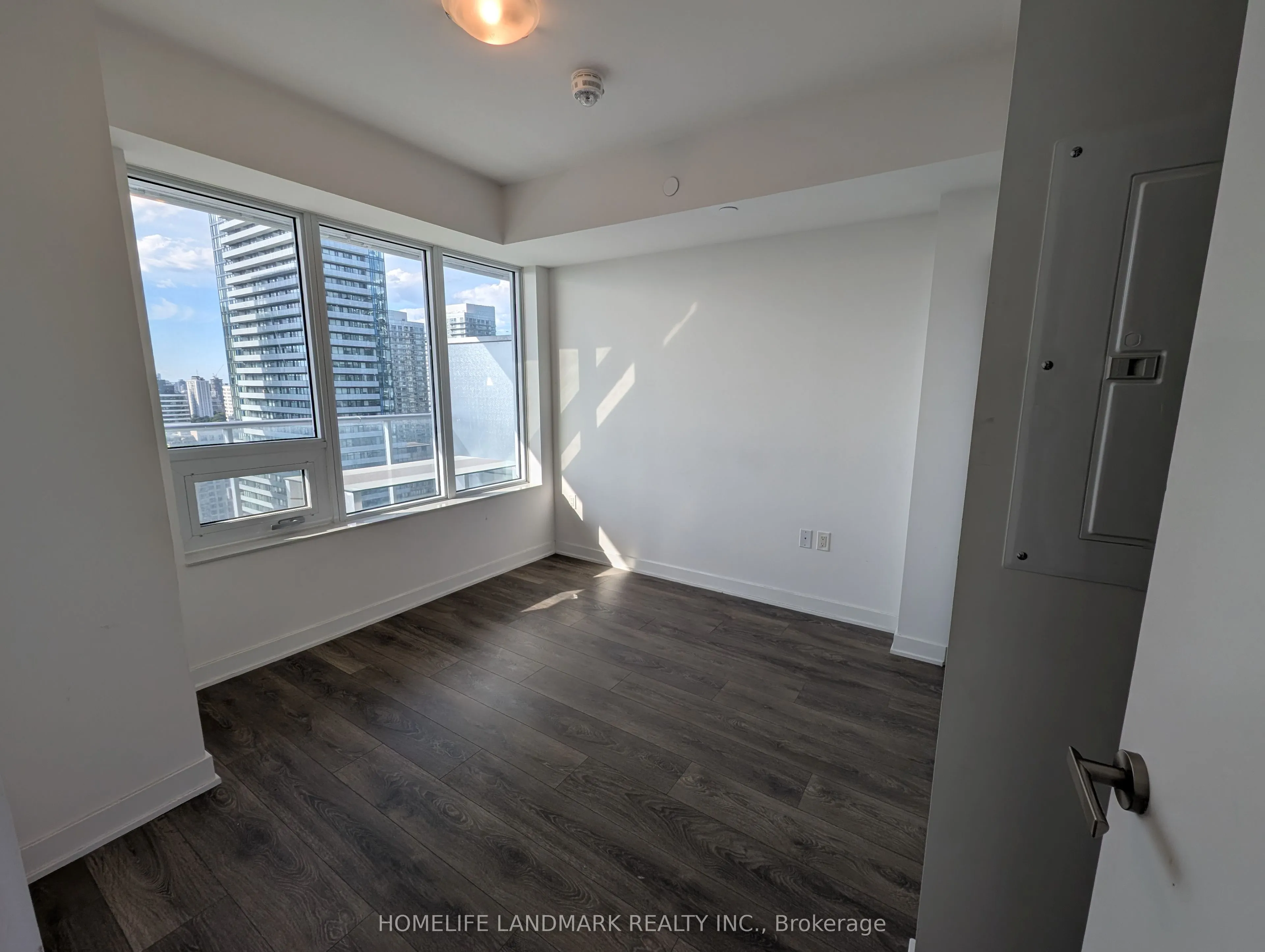 195 Redpath Avenue, #2706