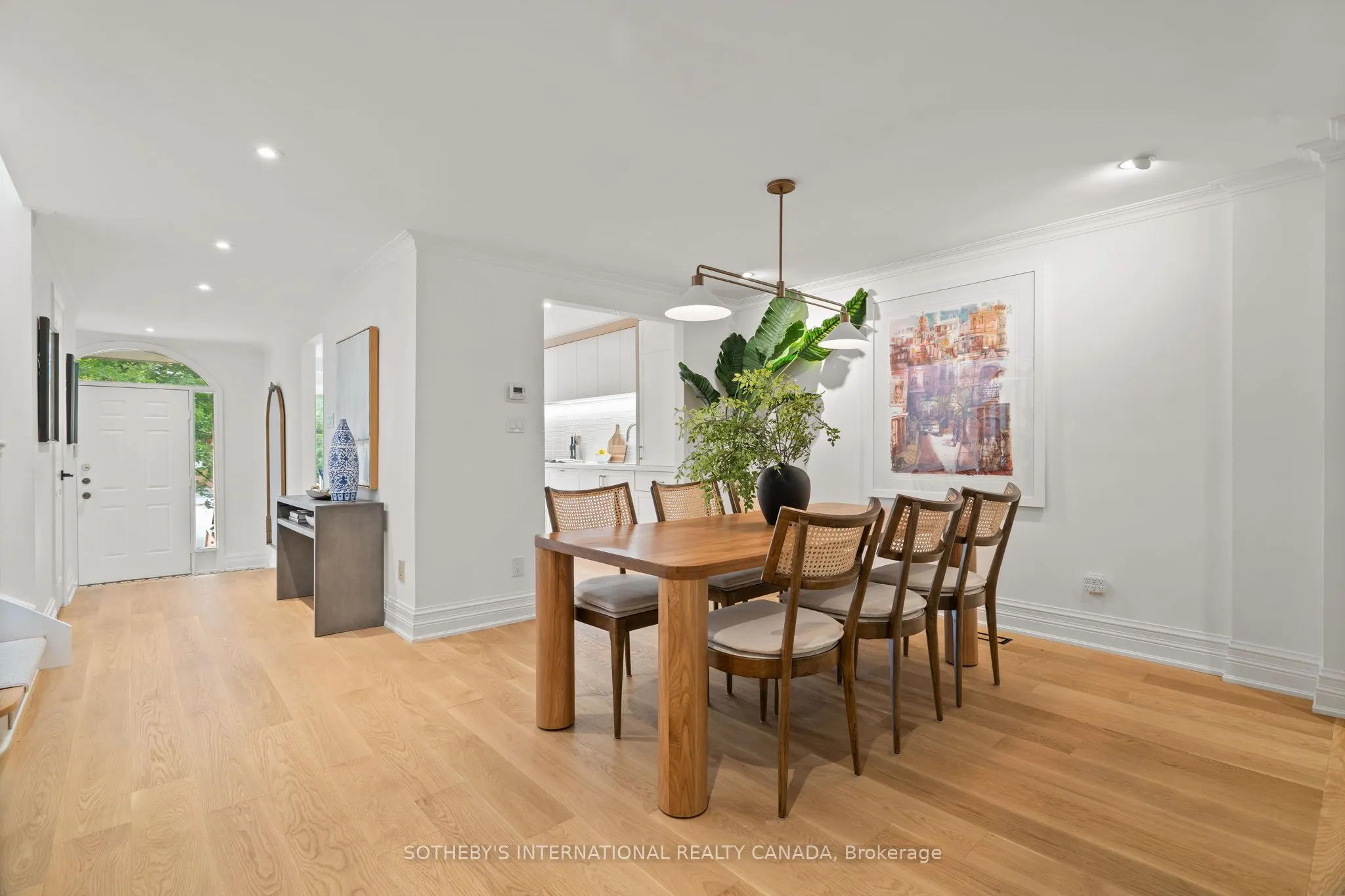 62 Heath Street E