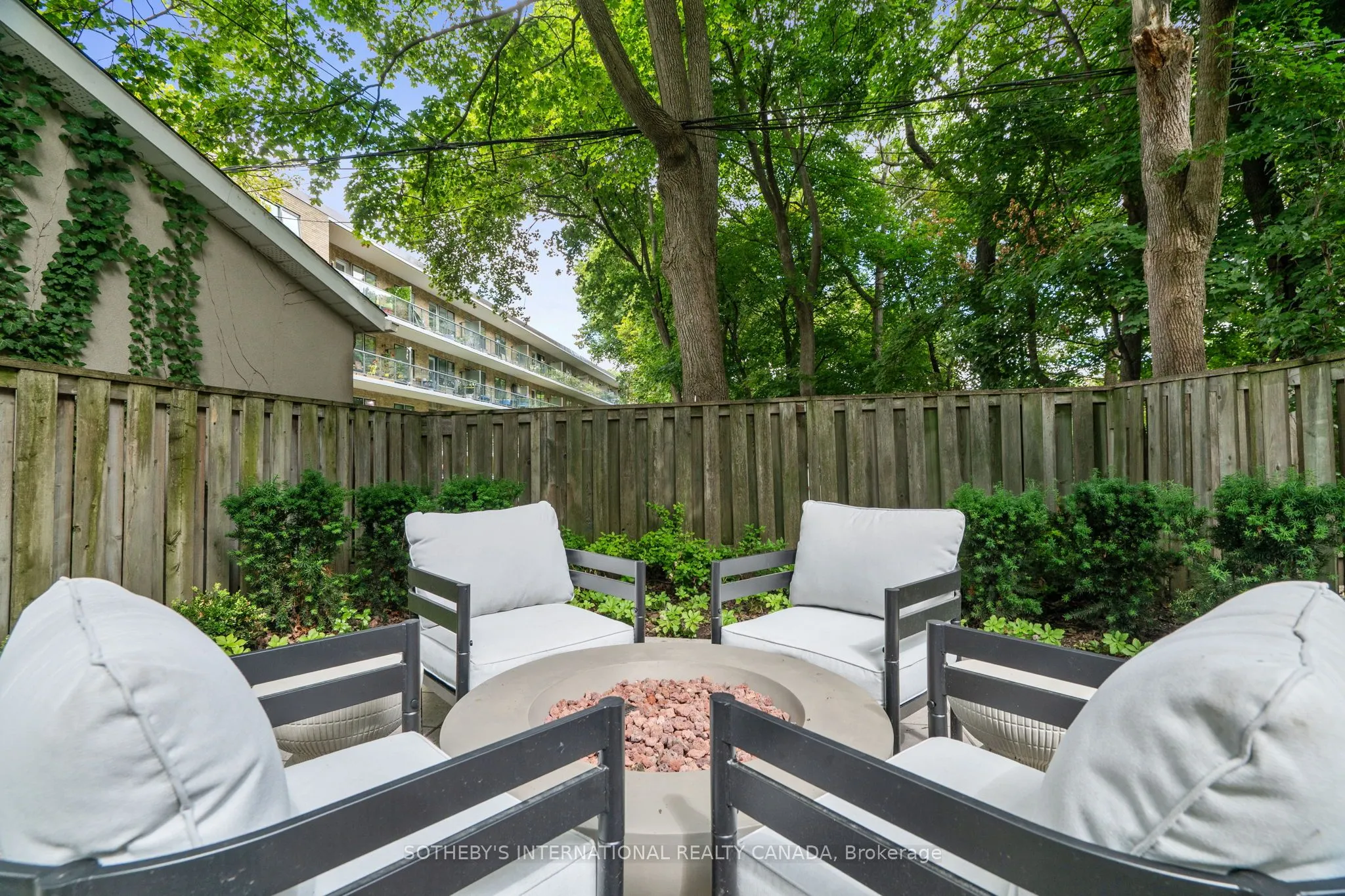 62 Heath Street E