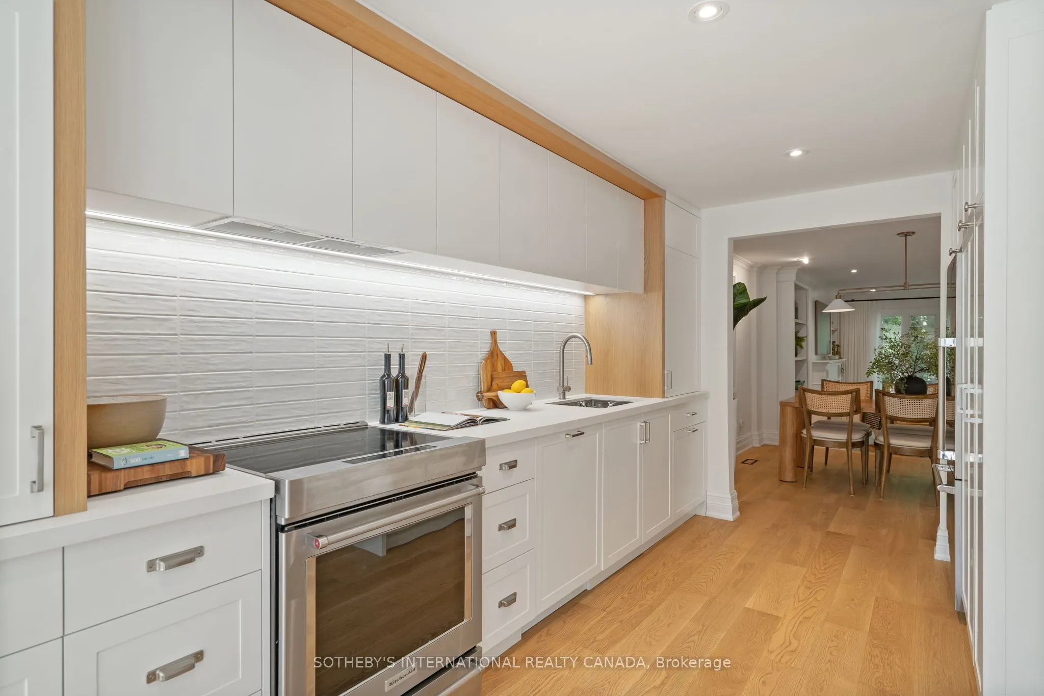 62 Heath Street E