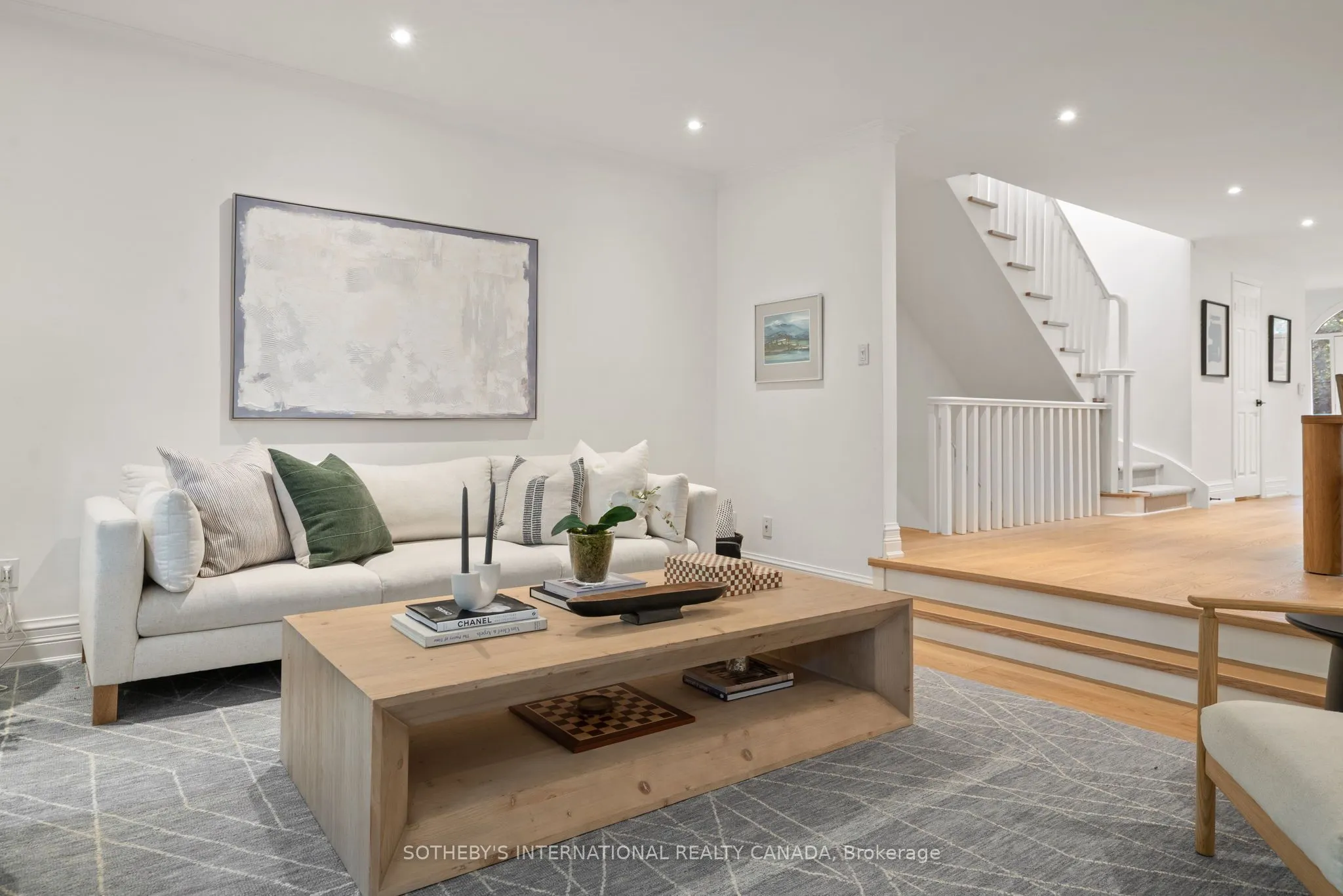 62 Heath Street E