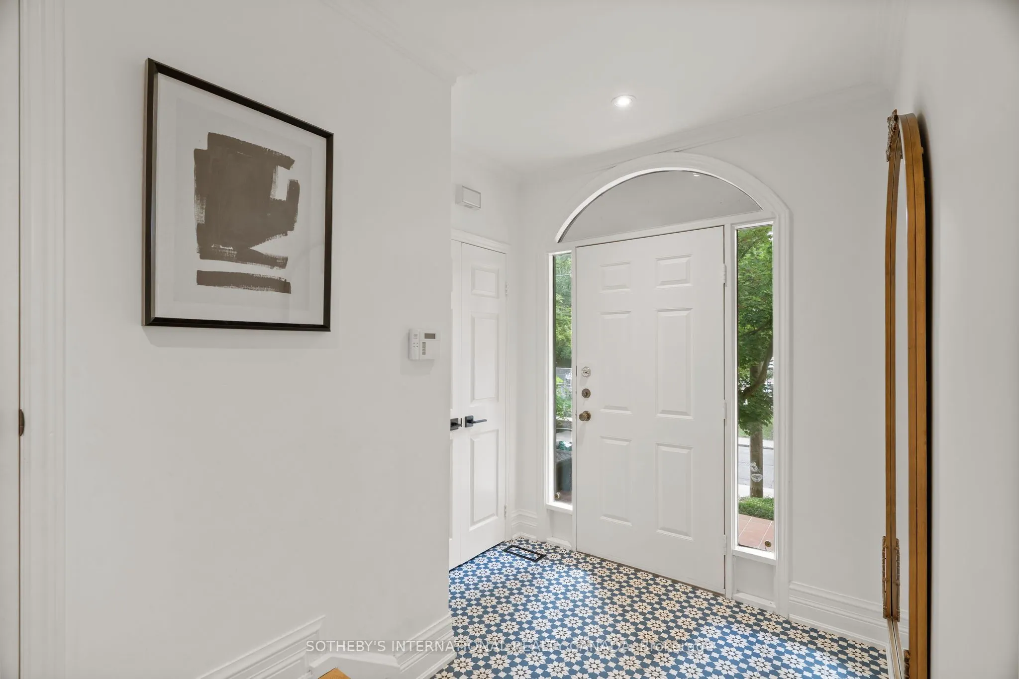 62 Heath Street E