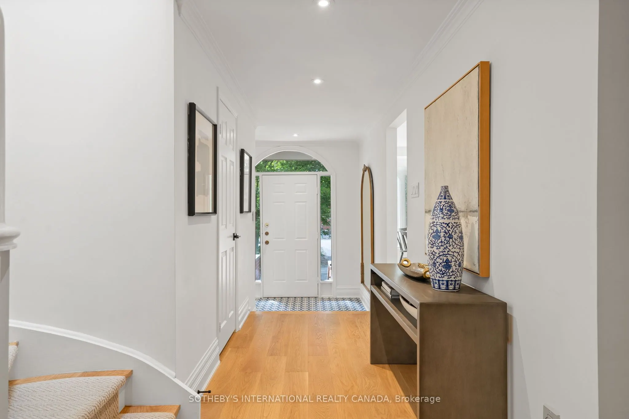62 Heath Street E