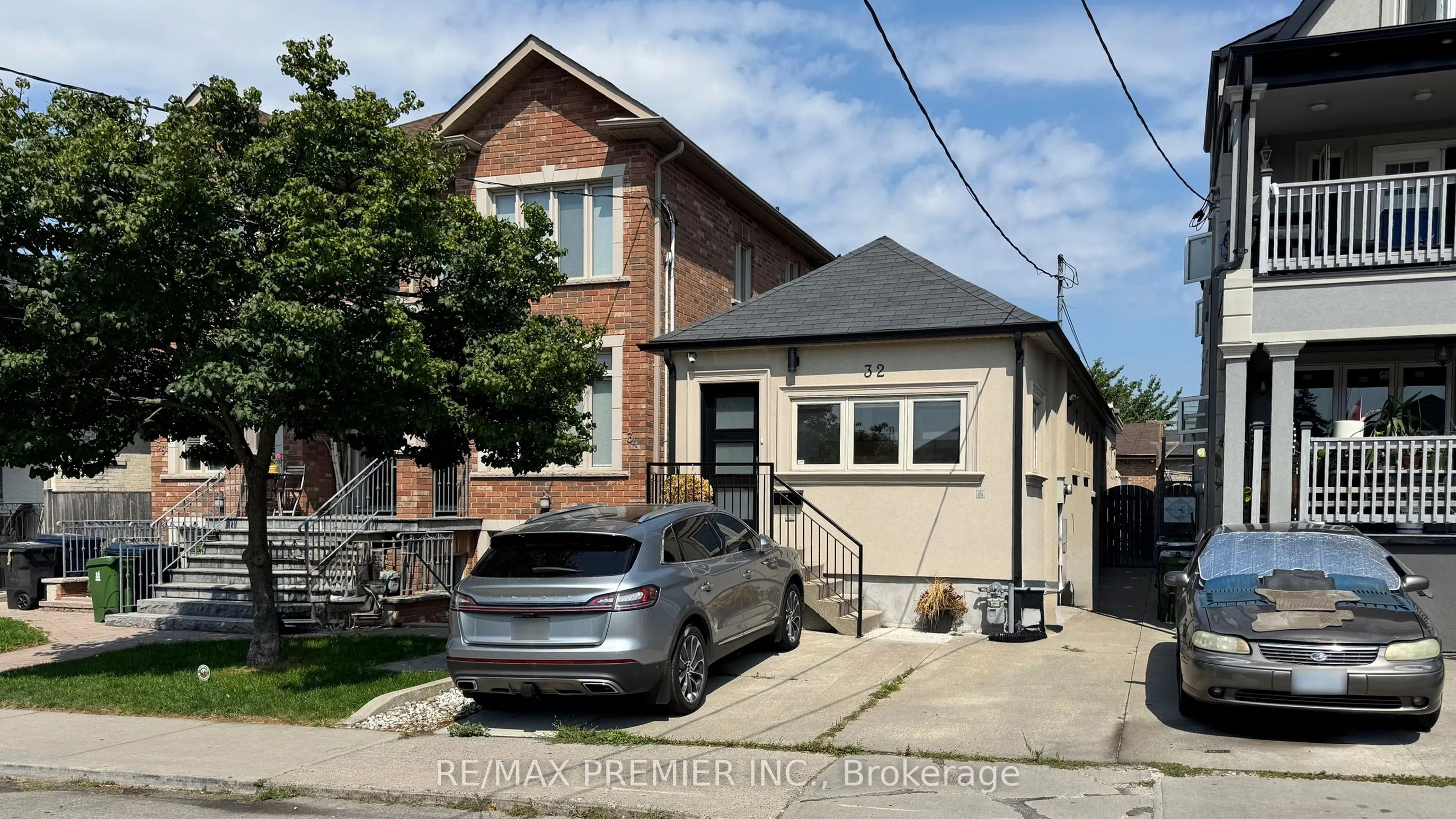 32 Amherst Avenue