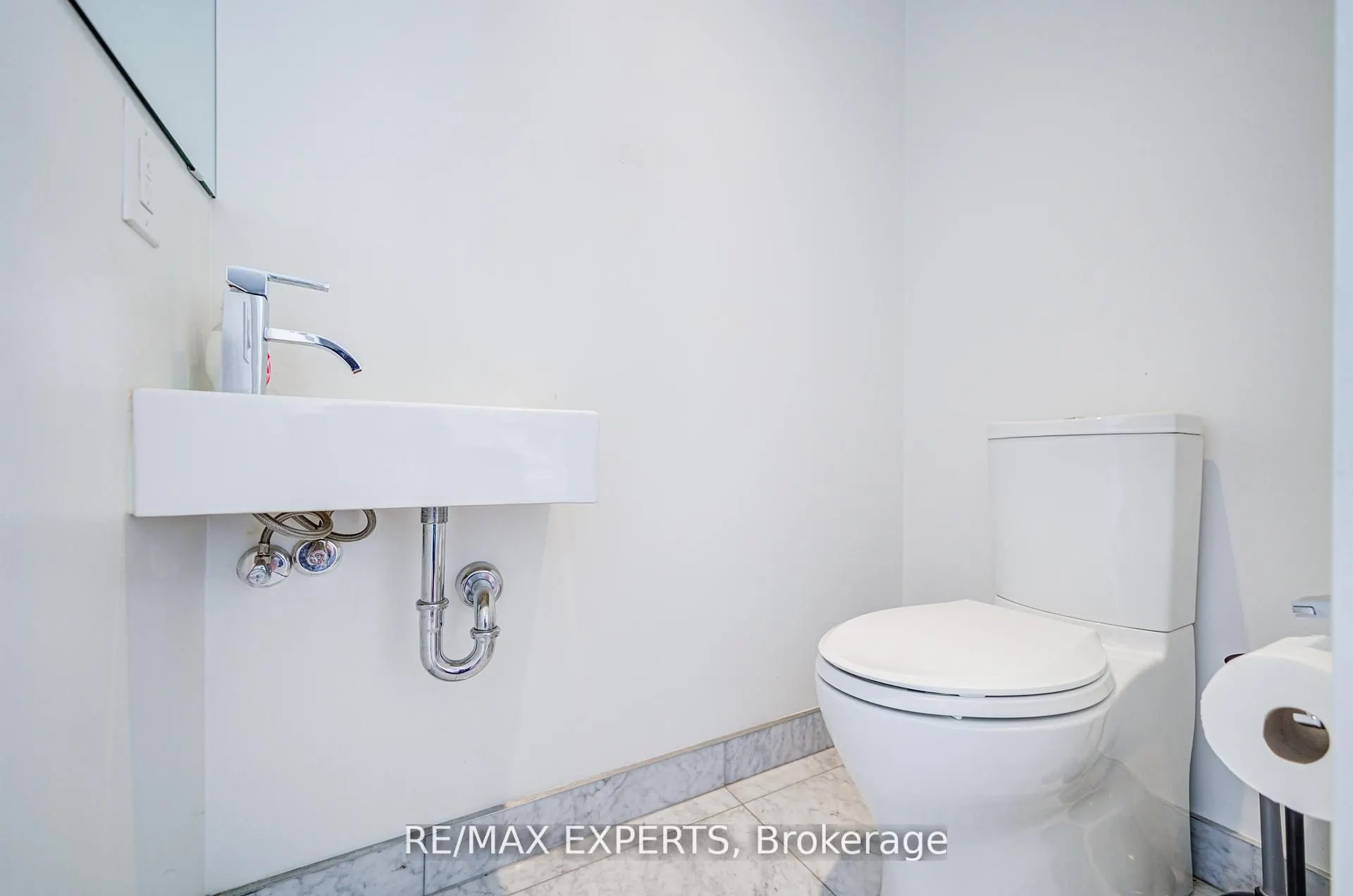 629 King Street W, #PH1418