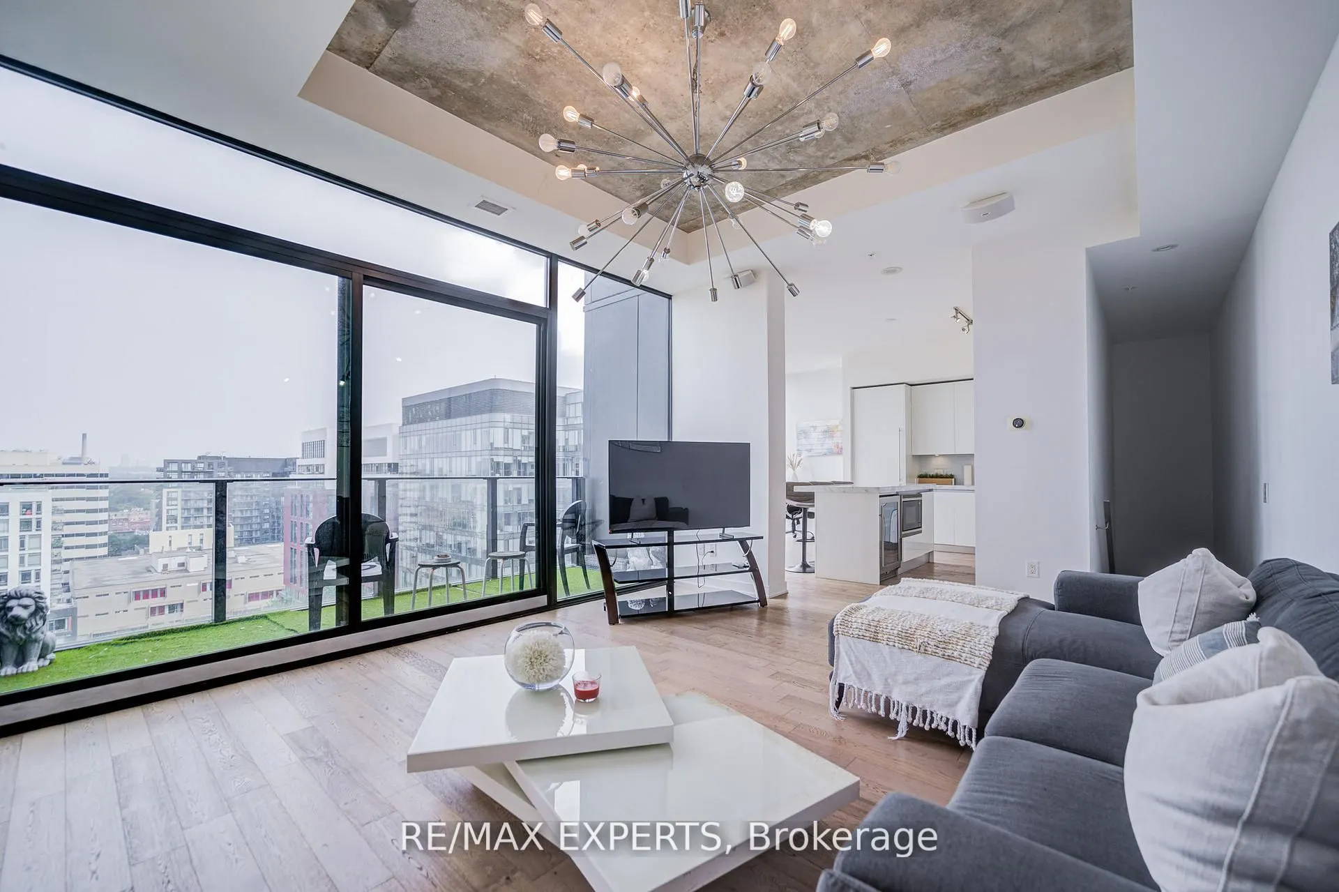 629 King Street W, #PH1418