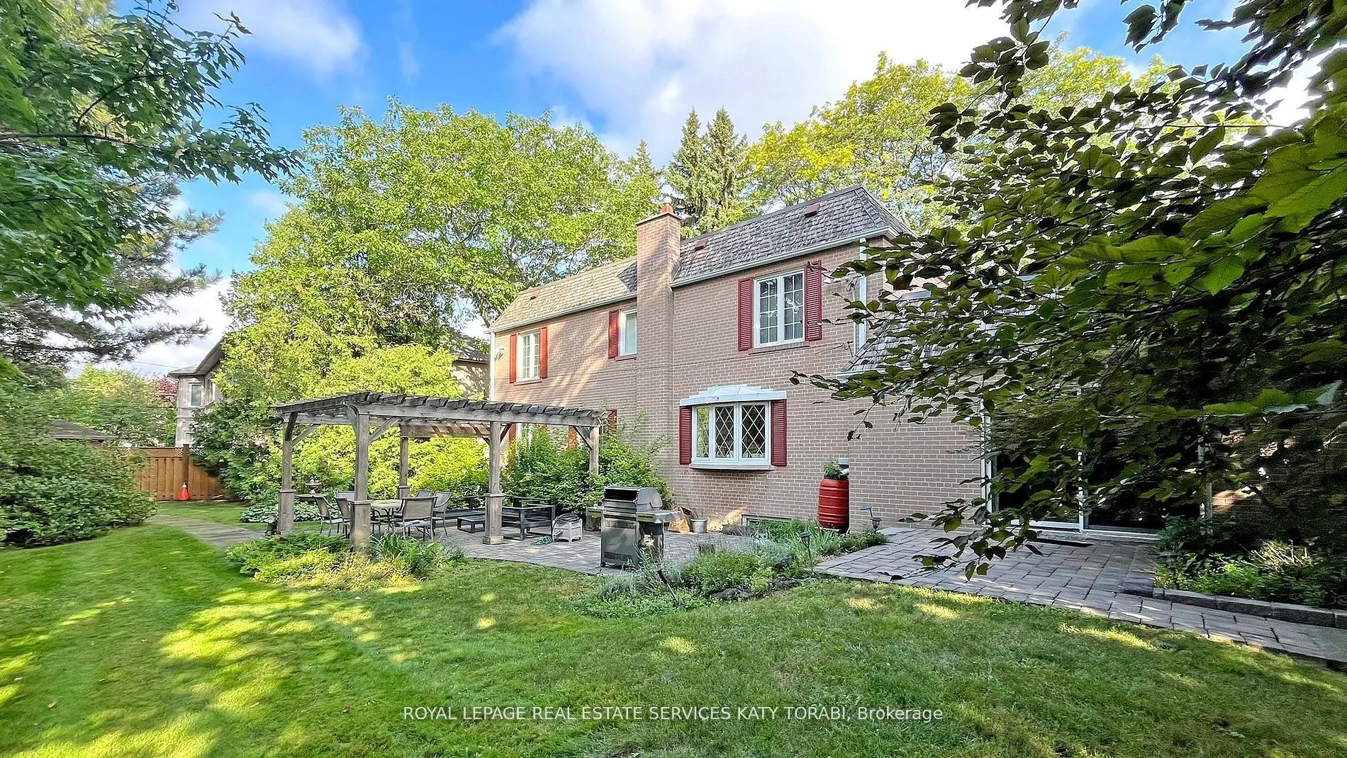 31 Saintfield Avenue
